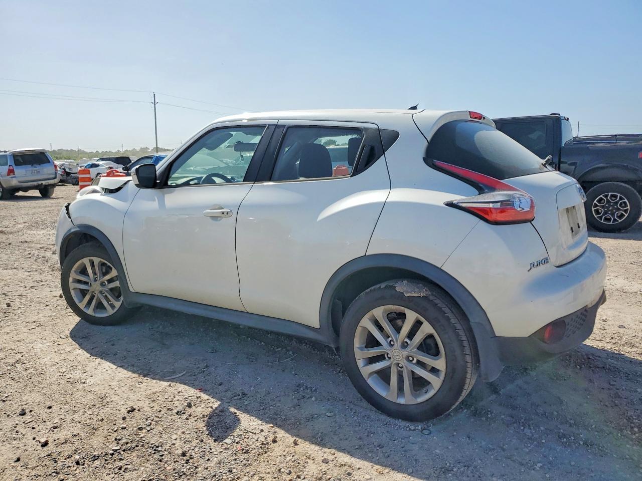 2015 Nissan Juke S Белый vin: JN8AF5MR0FT505301