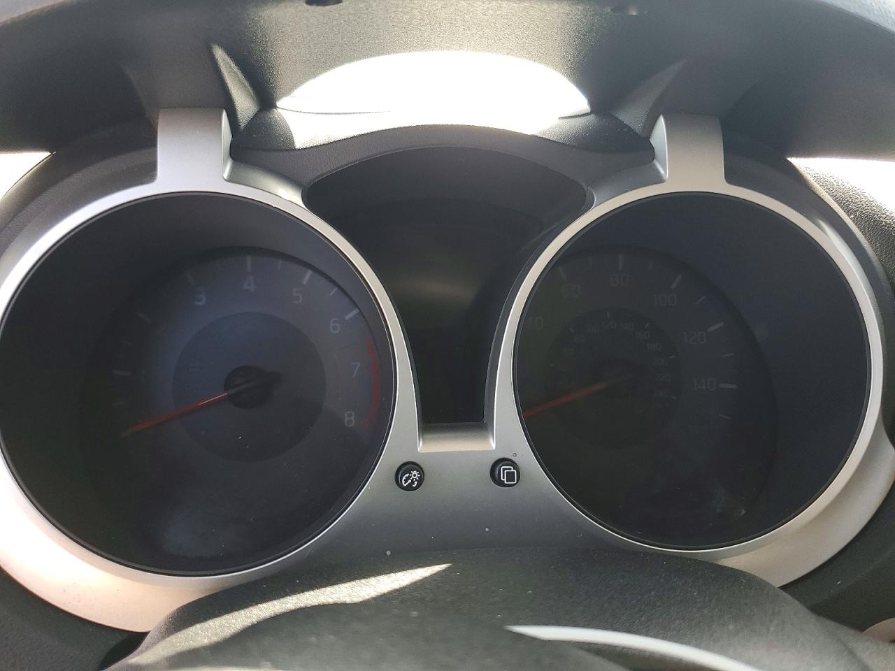 2015 Nissan Juke S Белый vin: JN8AF5MR0FT505301