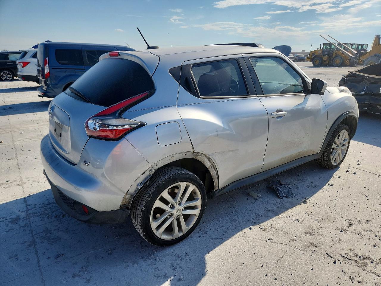 2015 Nissan Juke Sv Silver vin: JN8AF5MR0FT505878