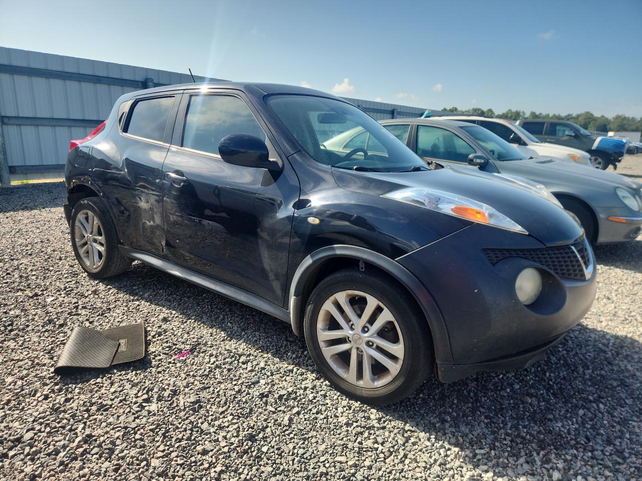 2011 Nissan Juke S Черный vin: JN8AF5MR1BT017114