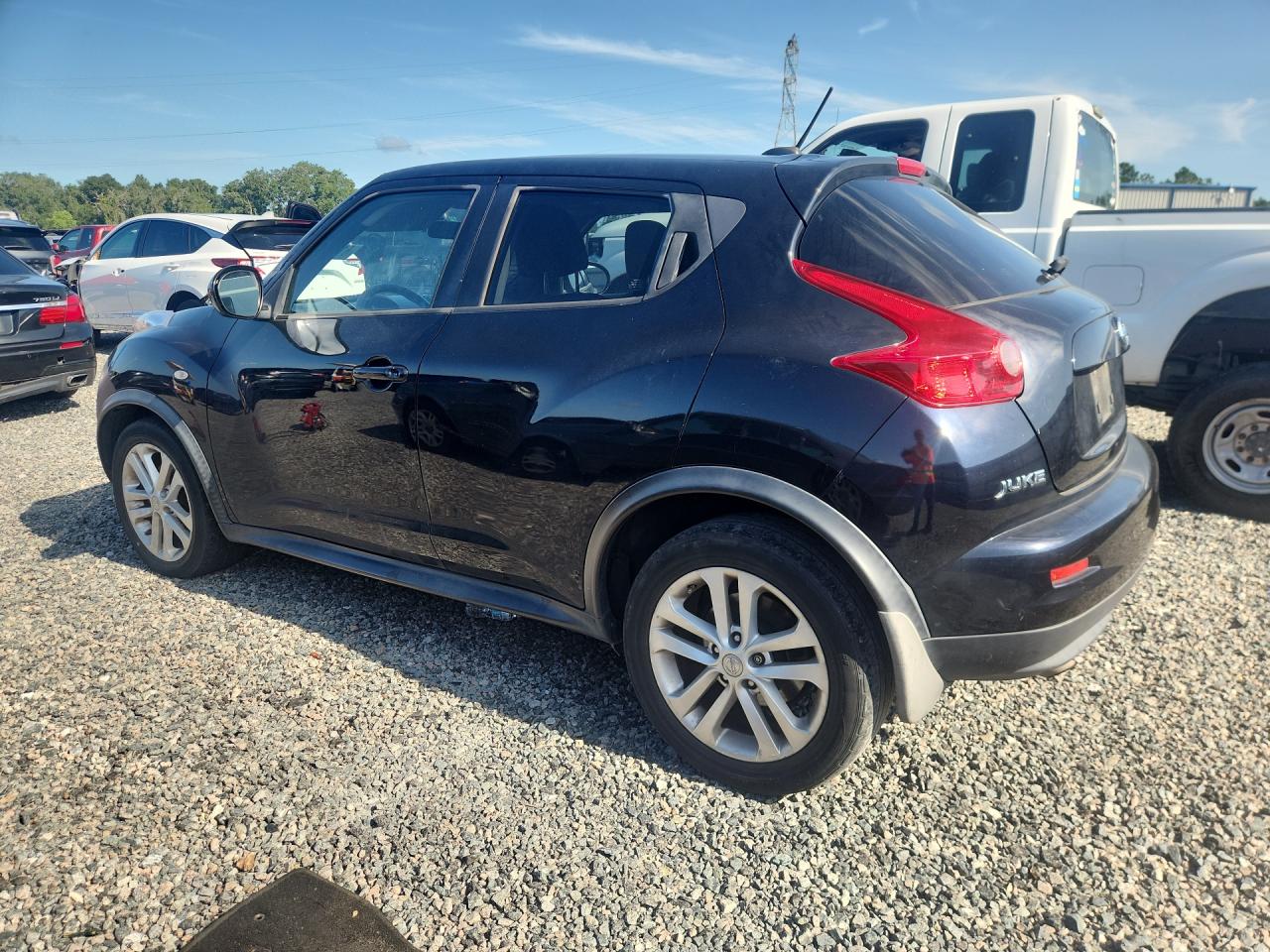 2011 Nissan Juke S Черный vin: JN8AF5MR1BT017114