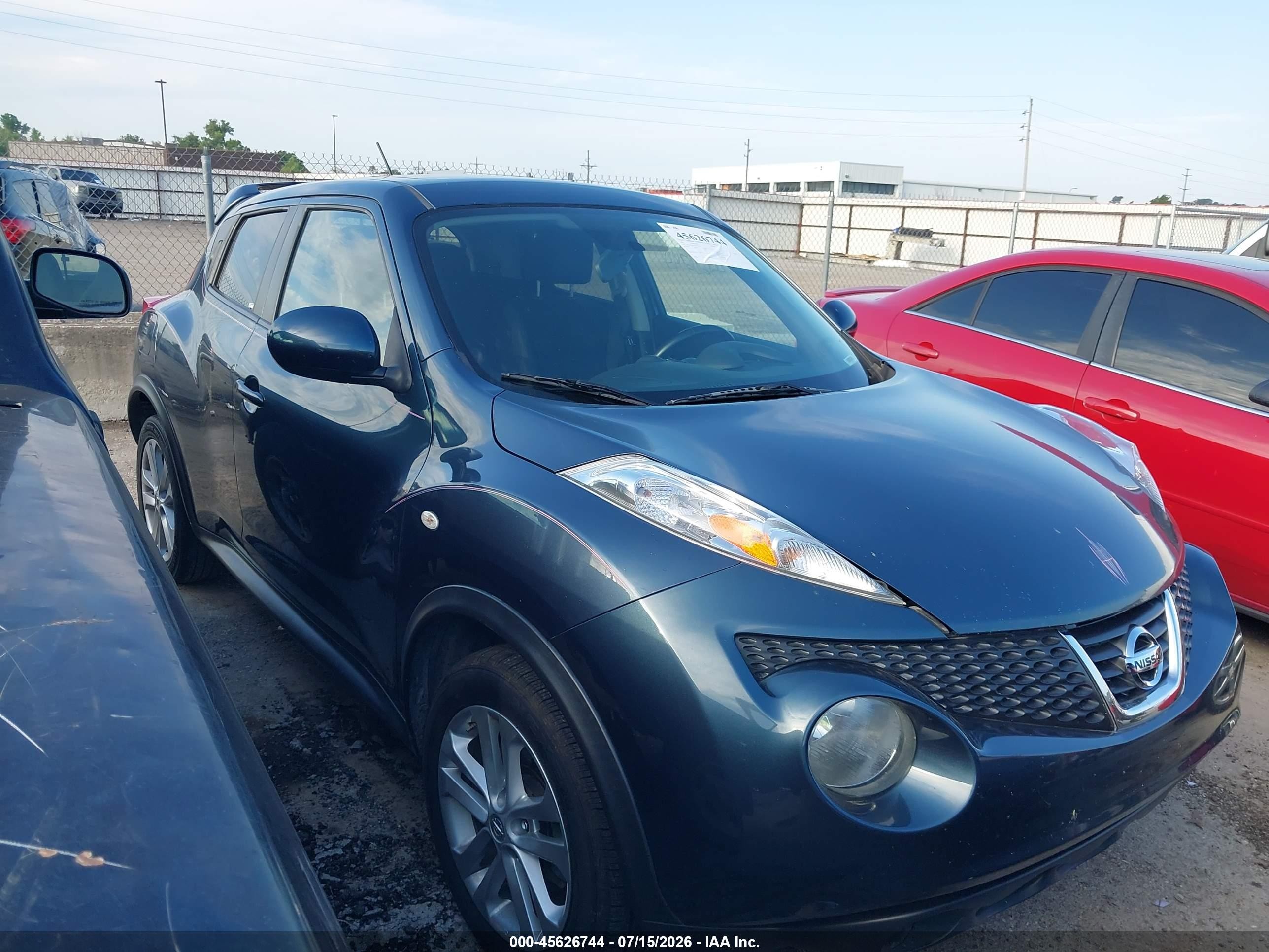 2011 Nissan Juke Sv Gray vin: JN8AF5MR1BT018635