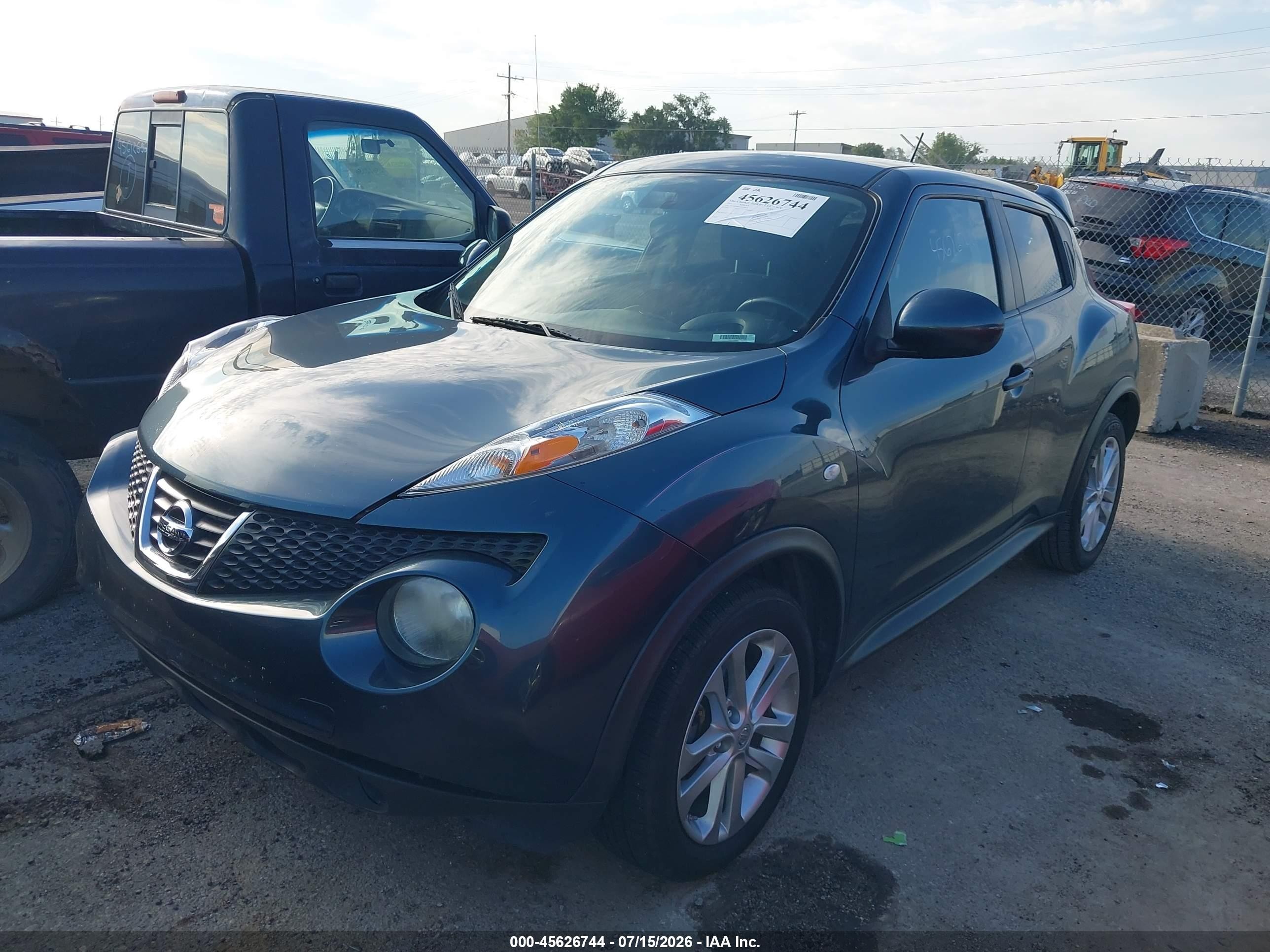 2011 Nissan Juke Sv Gray vin: JN8AF5MR1BT018635