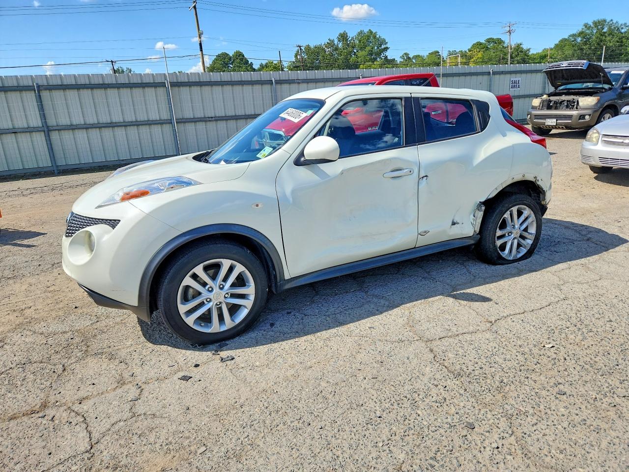 2011 Nissan Juke S White vin: JN8AF5MR1BT022216