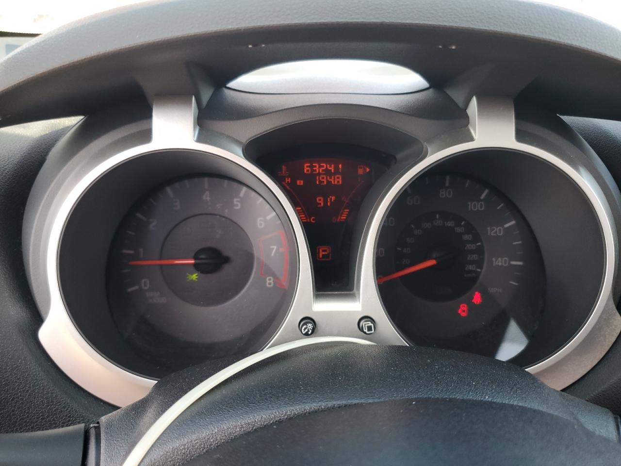 2012 Nissan Juke S Burgundy vin: JN8AF5MR1CT101788