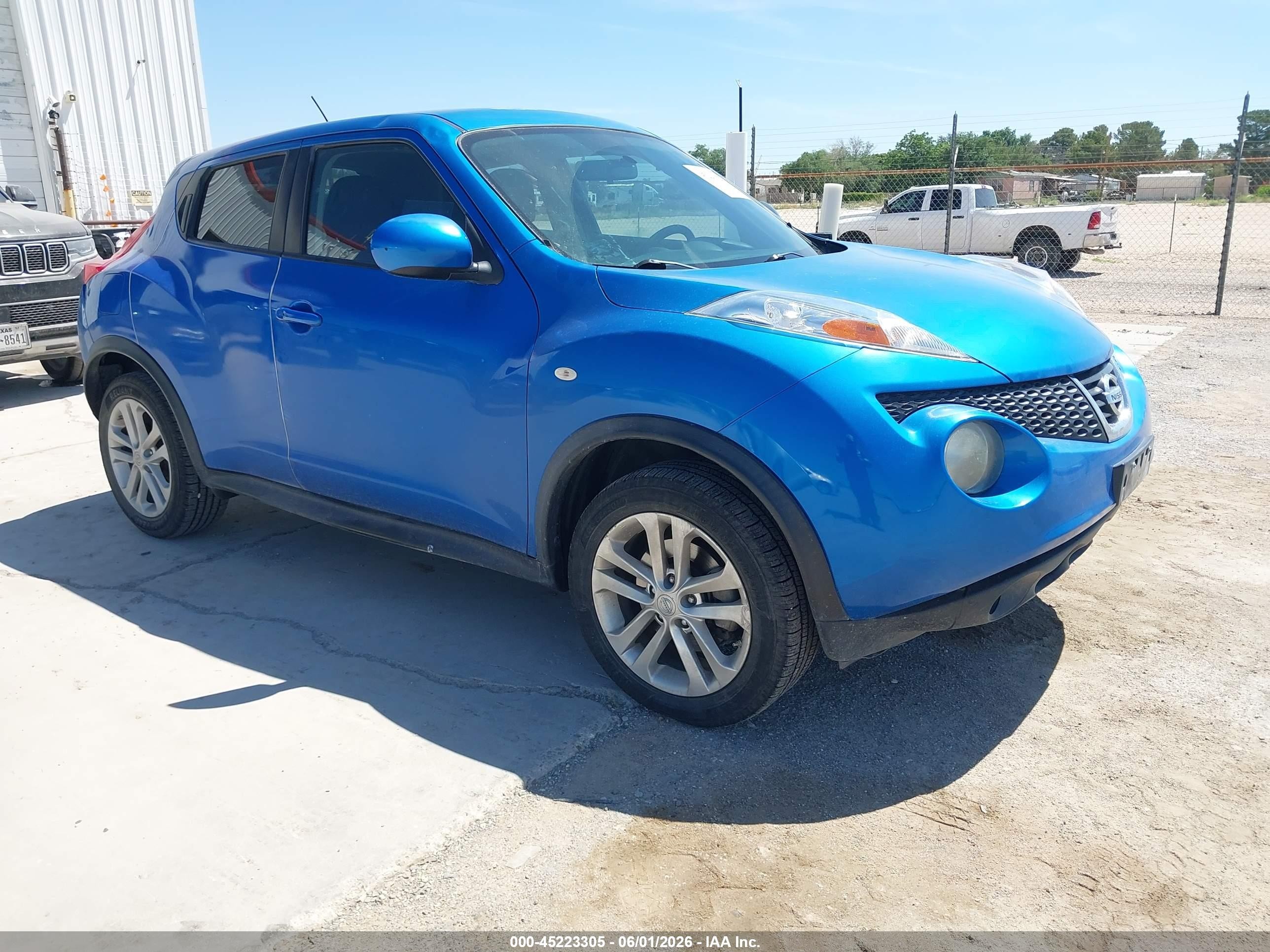 2012 Nissan Juke Sv Blue vin: JN8AF5MR1CT109664