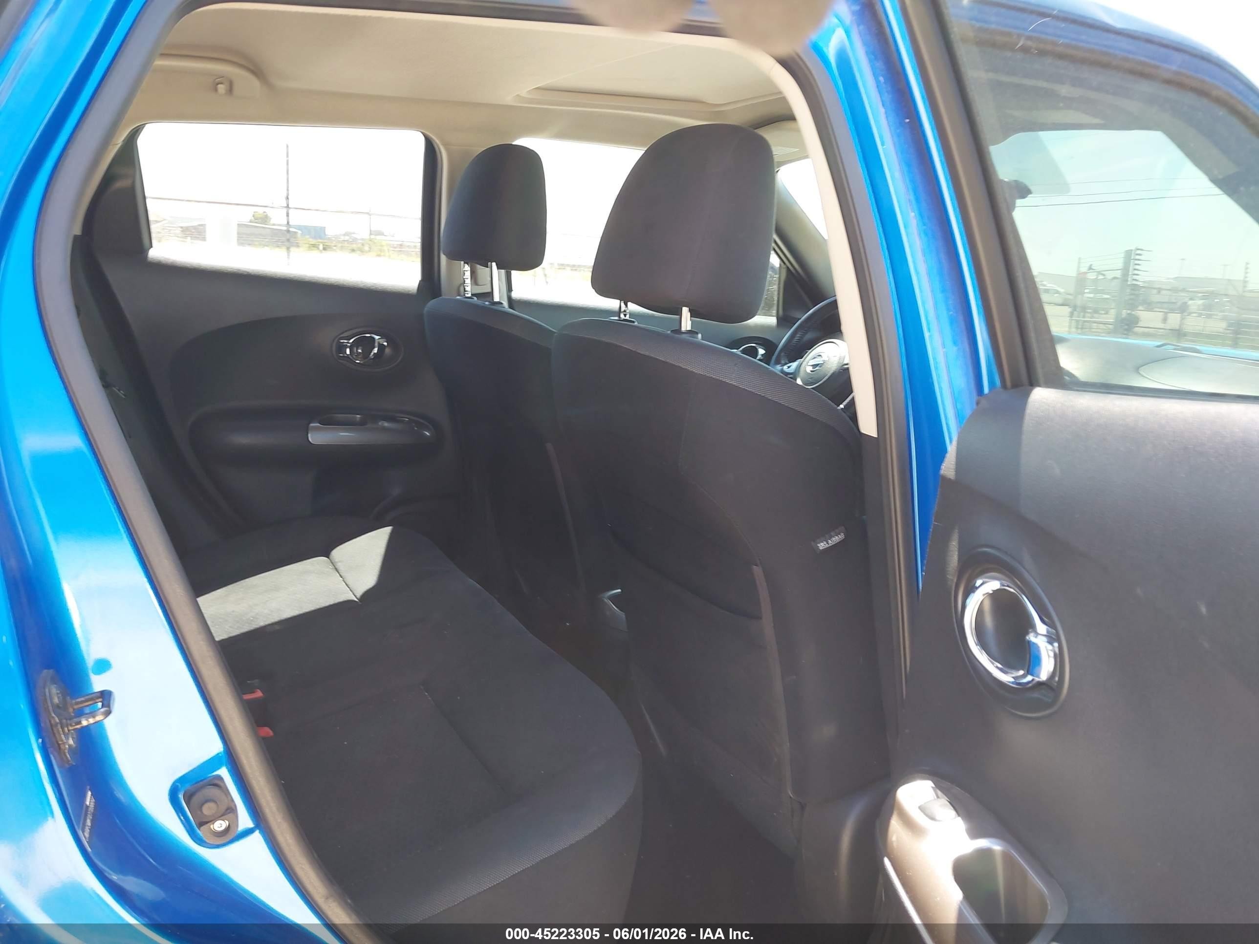 2012 Nissan Juke Sv Blue vin: JN8AF5MR1CT109664