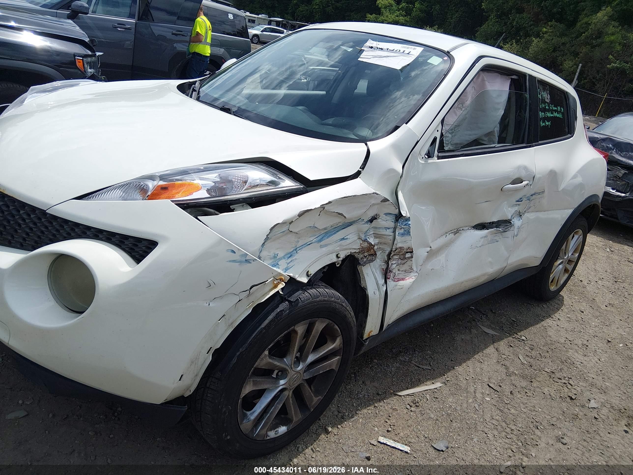 2012 Nissan Juke Sl White vin: JN8AF5MR1CT115710