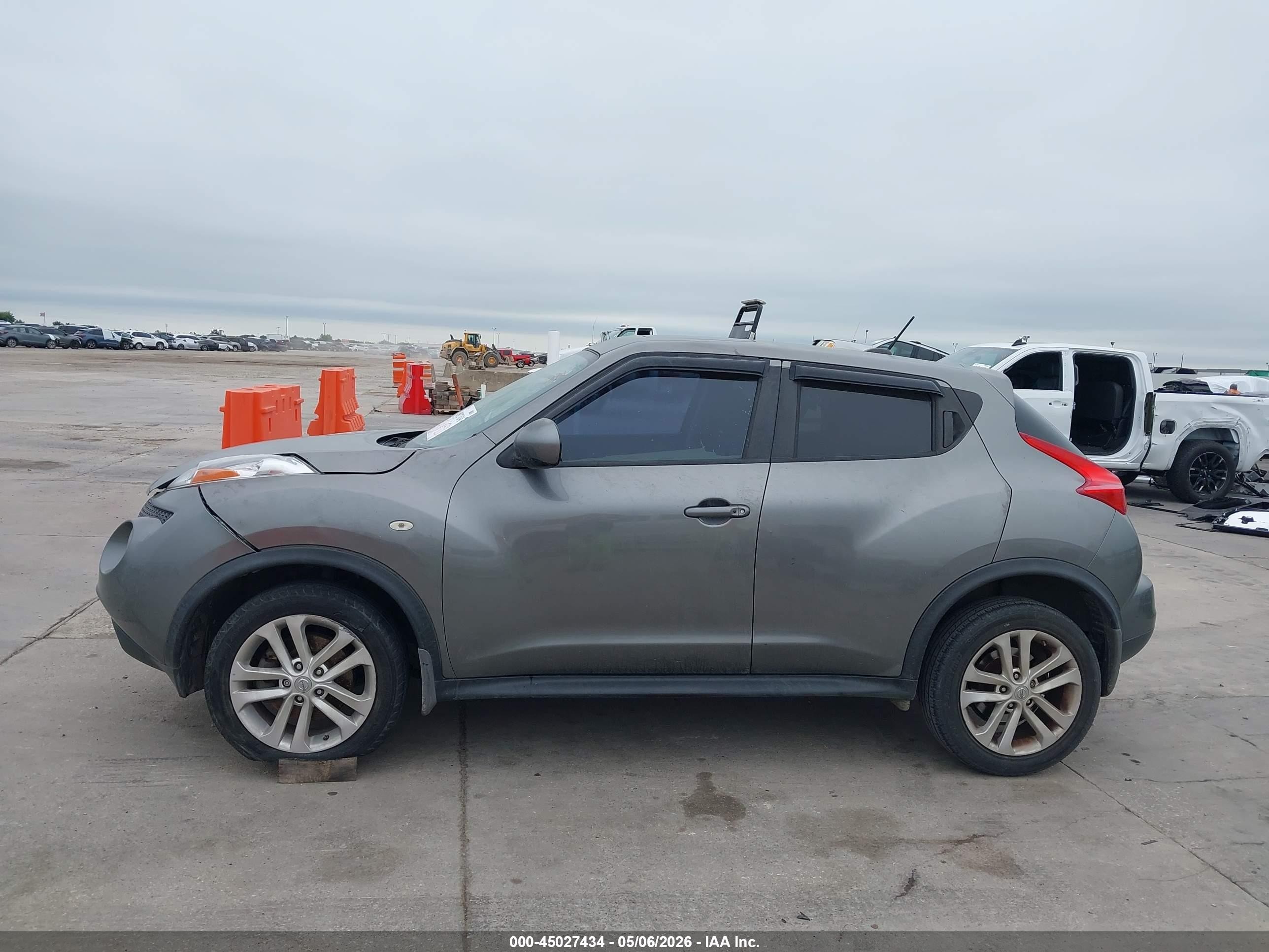 2012 Nissan Juke Sv Green vin: JN8AF5MR1CT117750