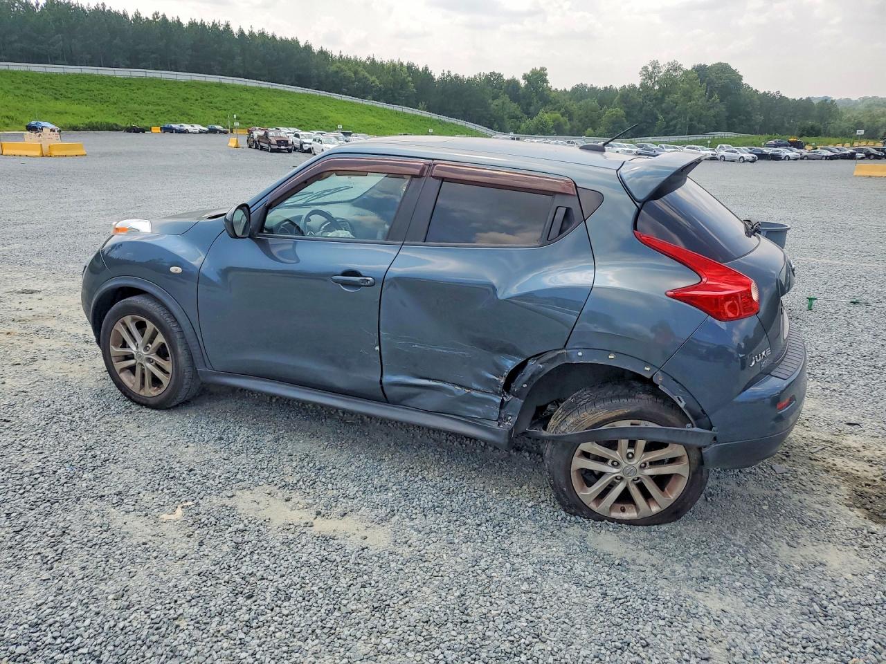 2012 Nissan Juke S Blue vin: JN8AF5MR1CT117828