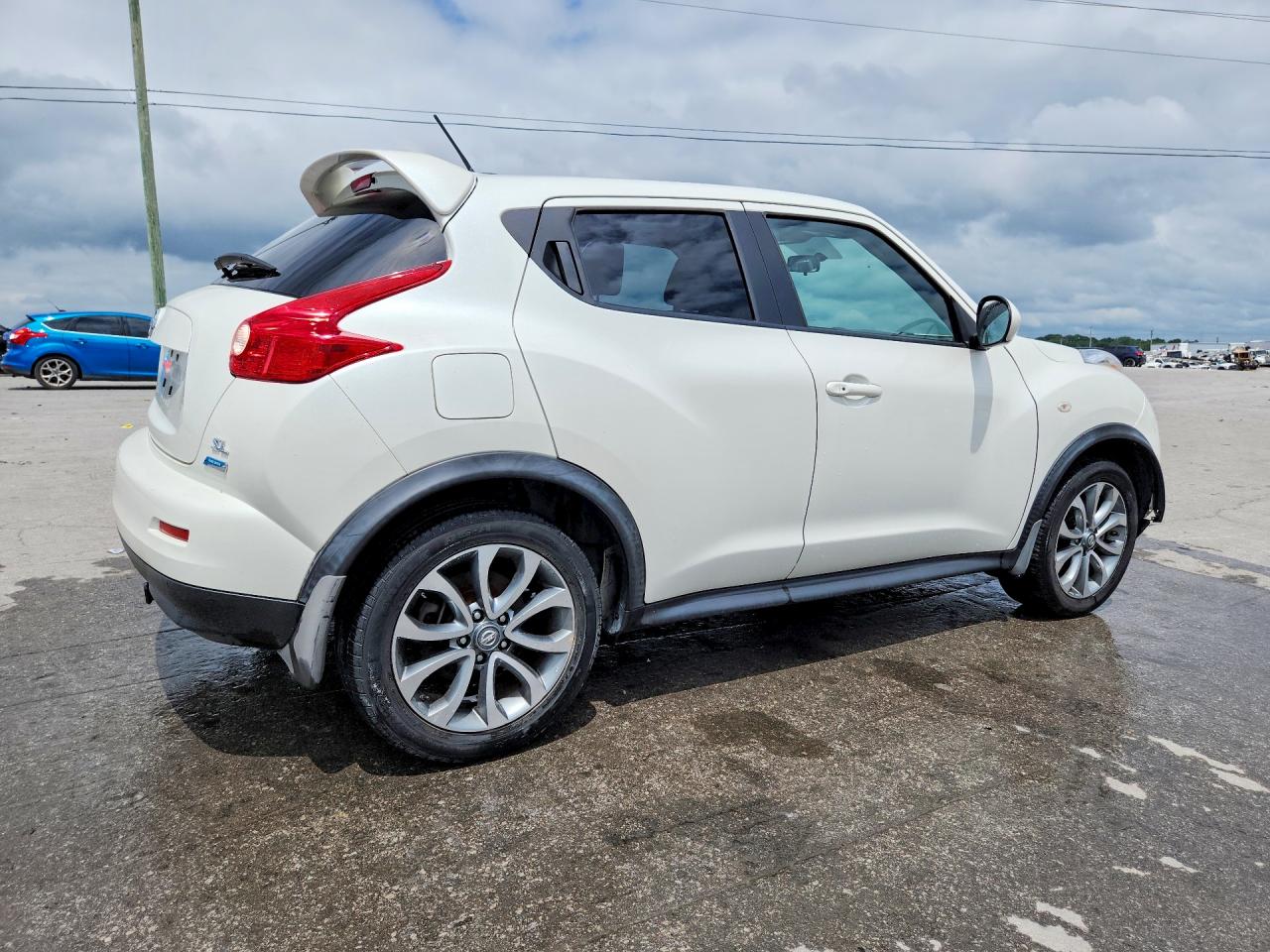 2013 Nissan Juke S Белый vin: JN8AF5MR1DT208373