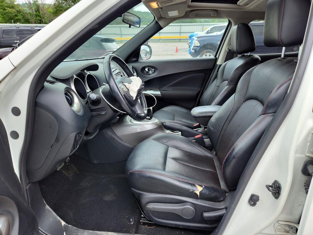 2013 Nissan Juke S Белый vin: JN8AF5MR1DT208373
