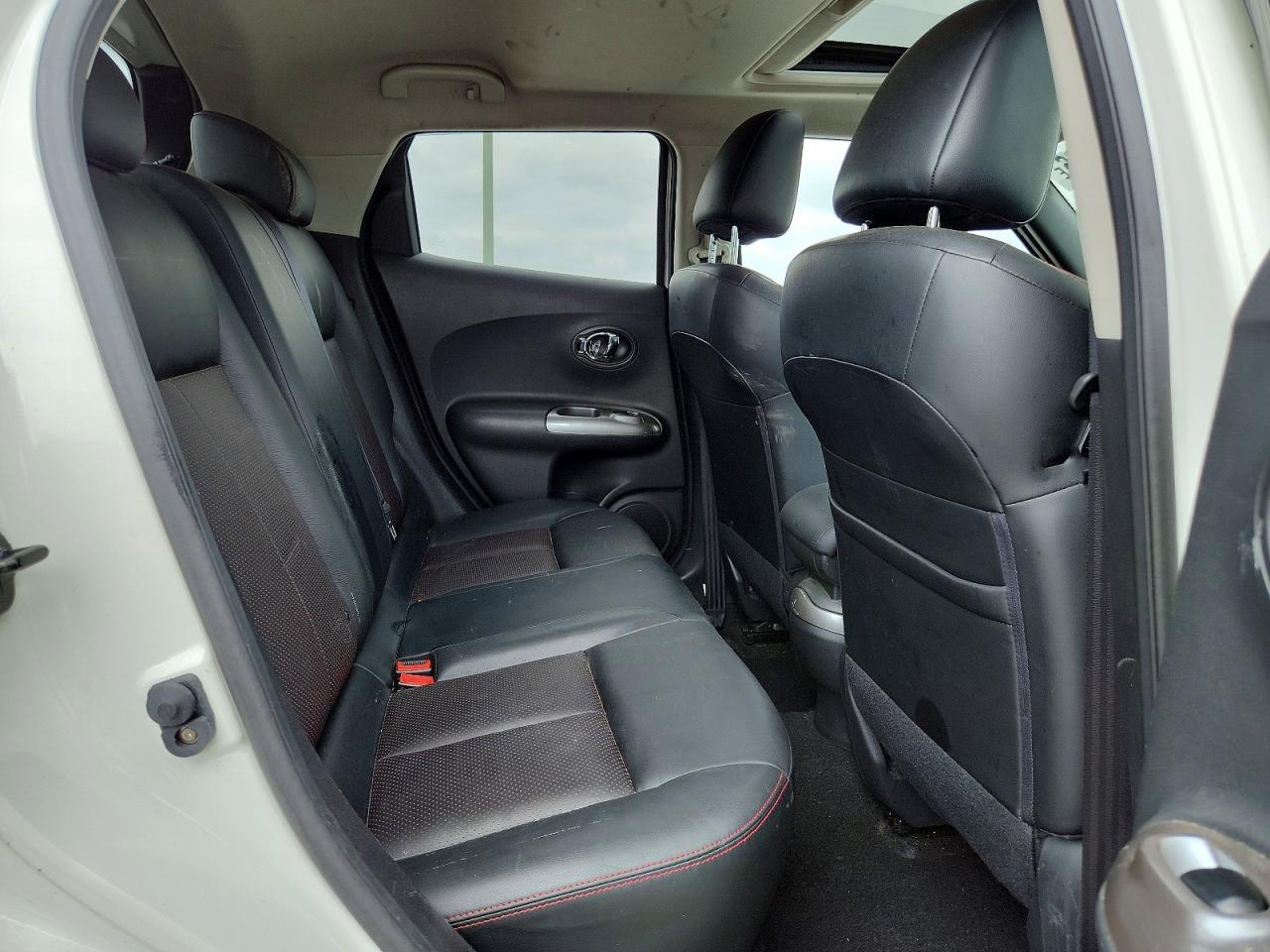 2013 Nissan Juke S Белый vin: JN8AF5MR1DT208373