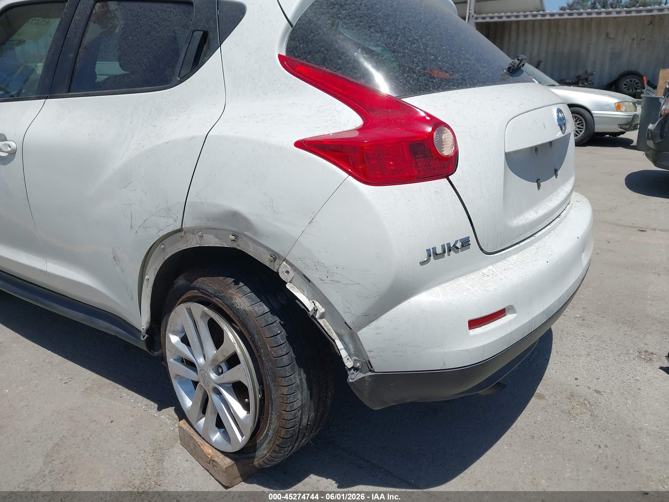 2013 Nissan Juke S Белый vin: JN8AF5MR1DT213153