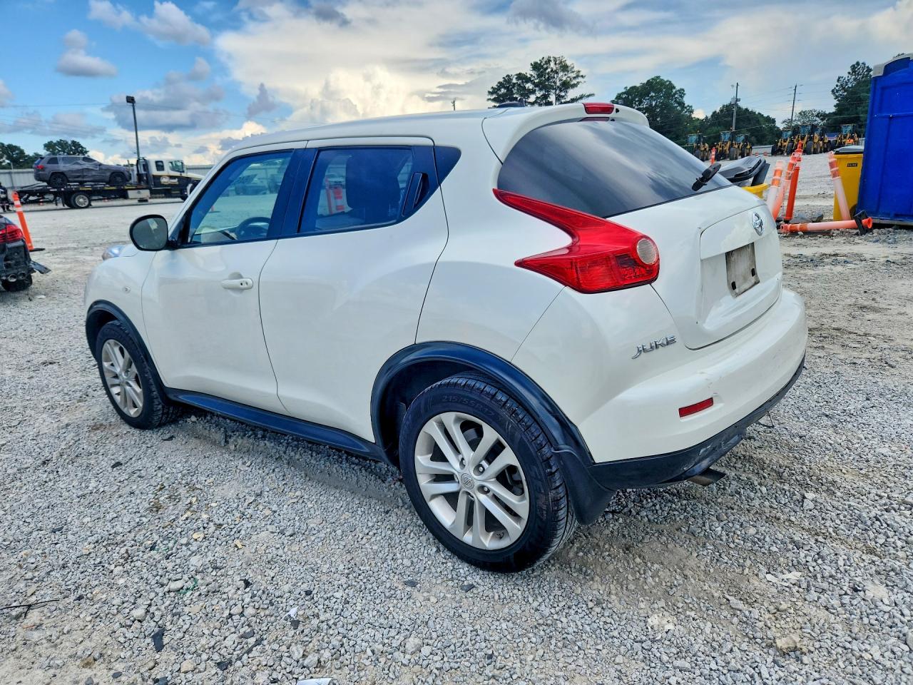 2013 Nissan Juke S Белый vin: JN8AF5MR1DT222001