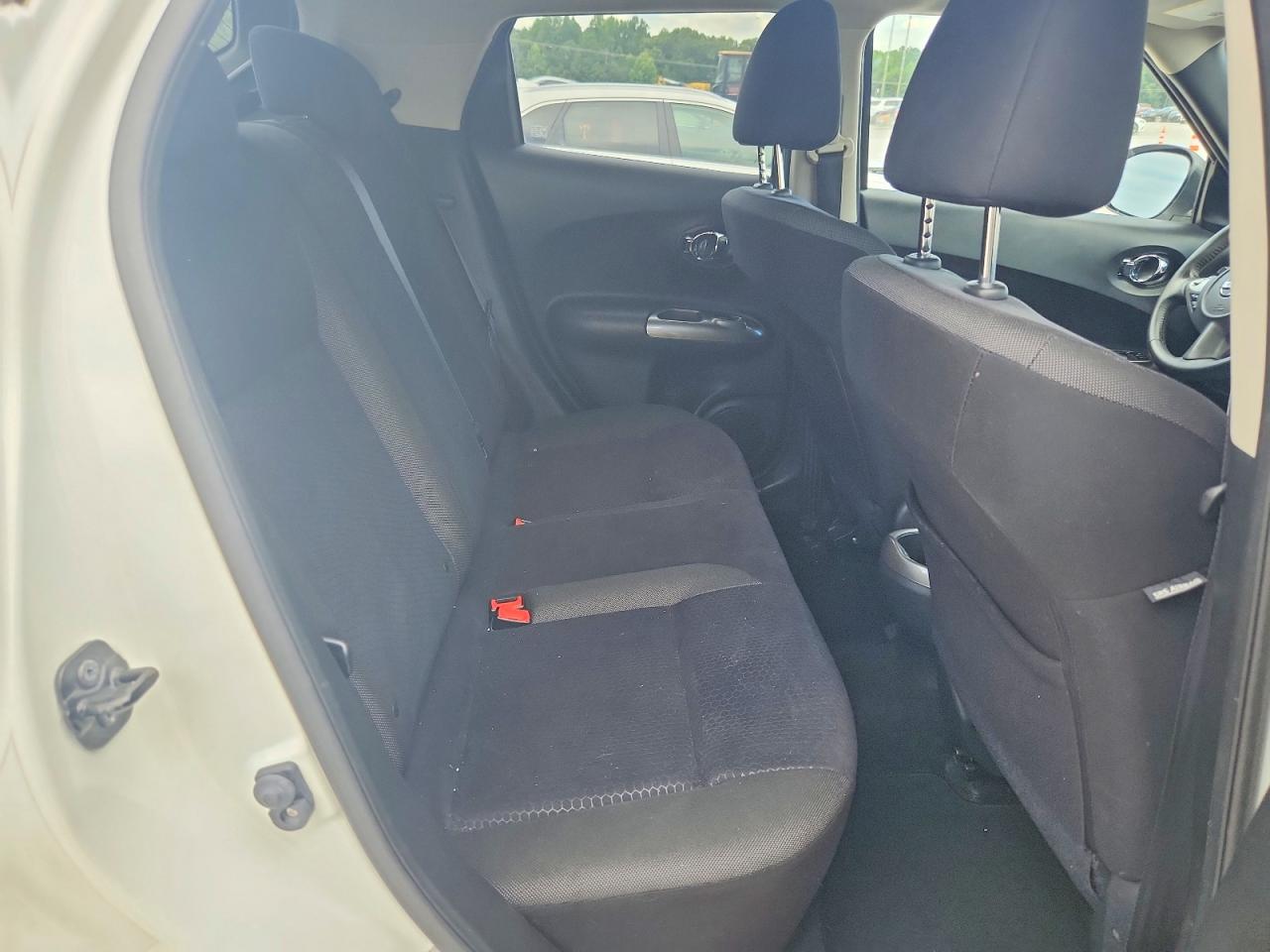 2013 Nissan Juke S Белый vin: JN8AF5MR1DT222001