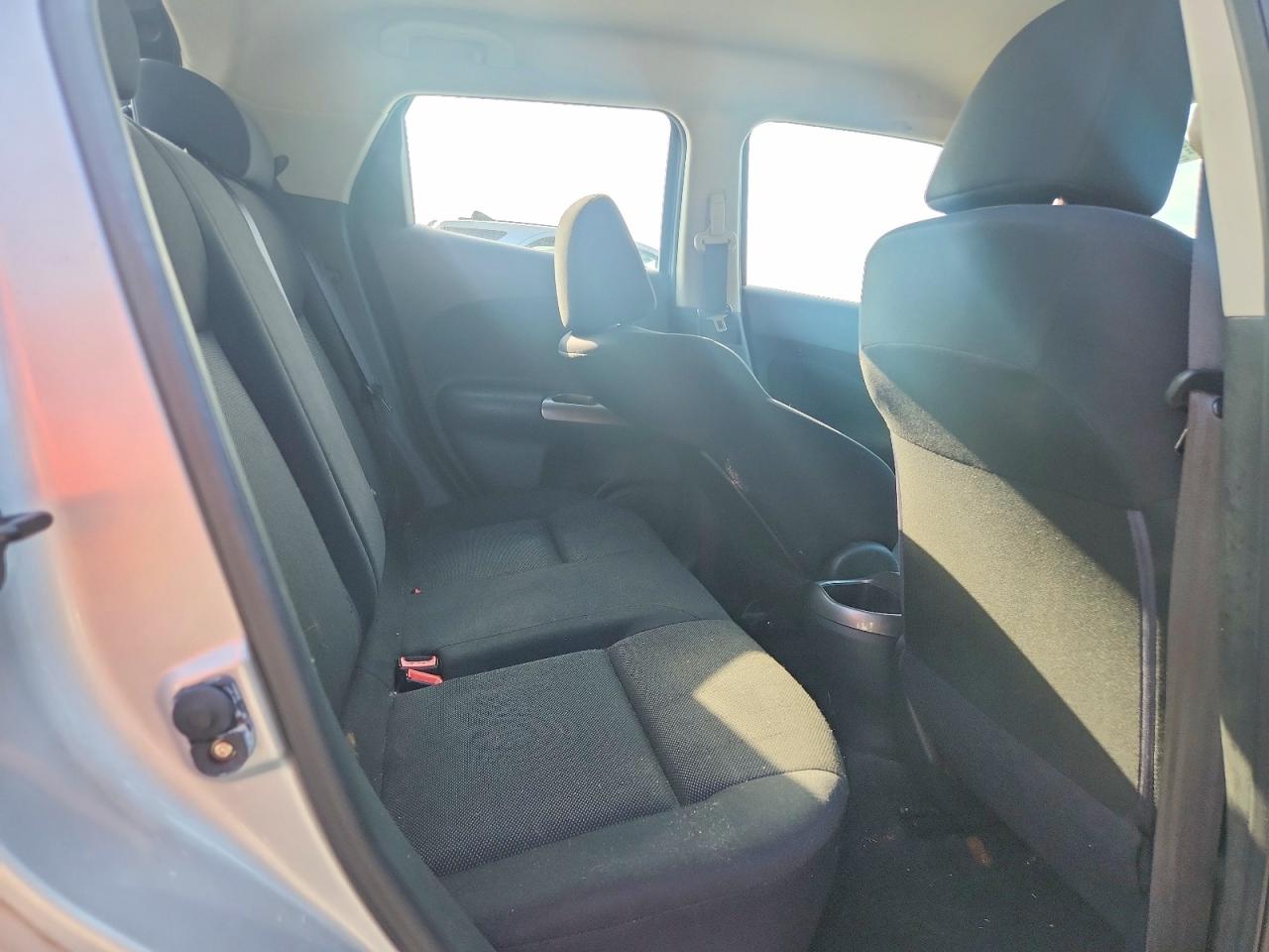 2013 Nissan Juke S Silver vin: JN8AF5MR1DT225853