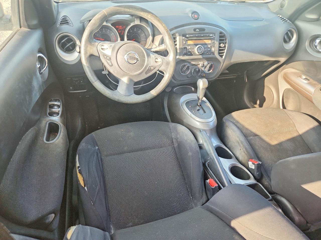 2013 Nissan Juke S Silver vin: JN8AF5MR1DT225853