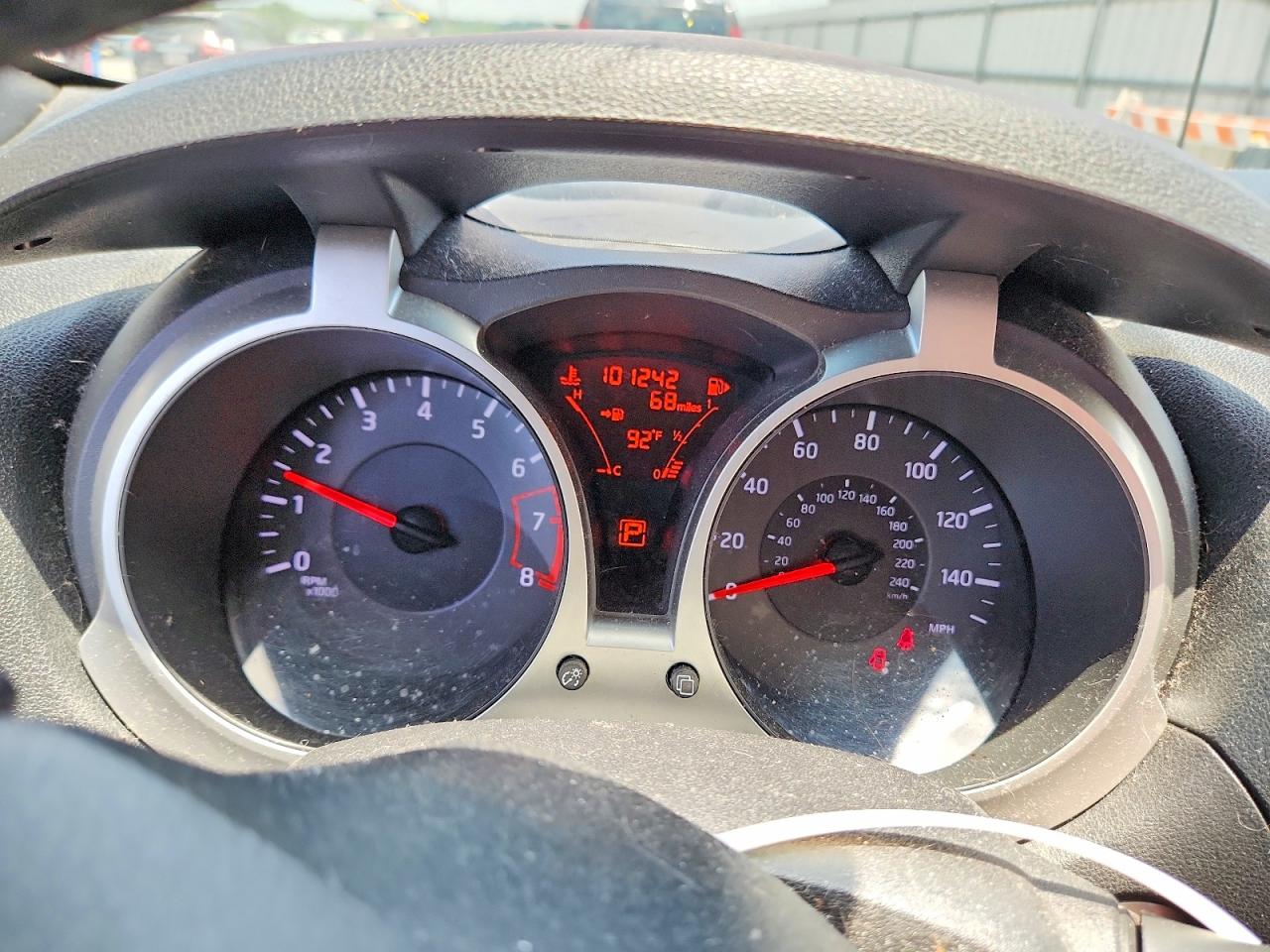 2014 Nissan Juke Sv Red vin: JN8AF5MR1ET352183