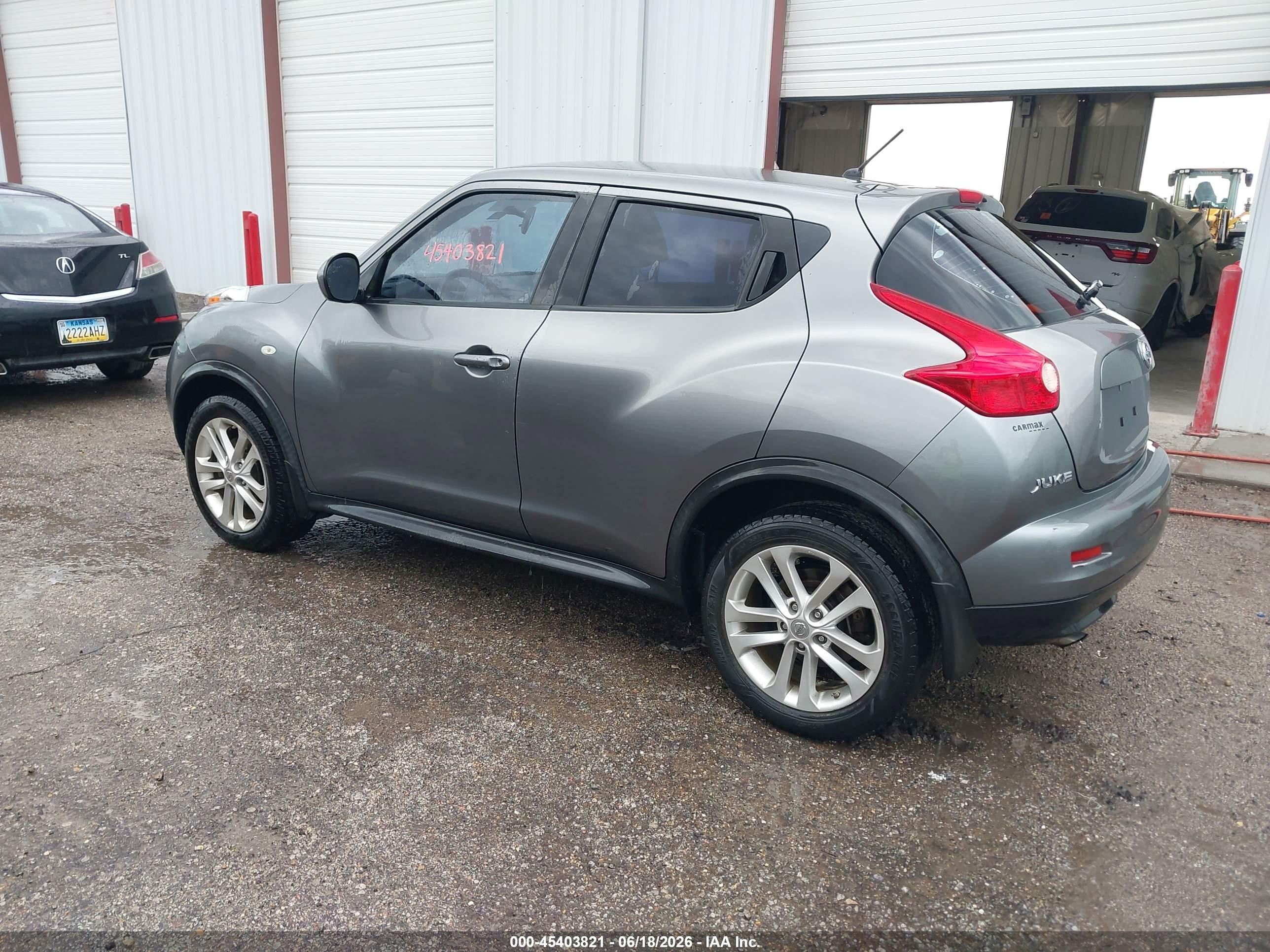 2014 Nissan Juke S Gray vin: JN8AF5MR1ET452977