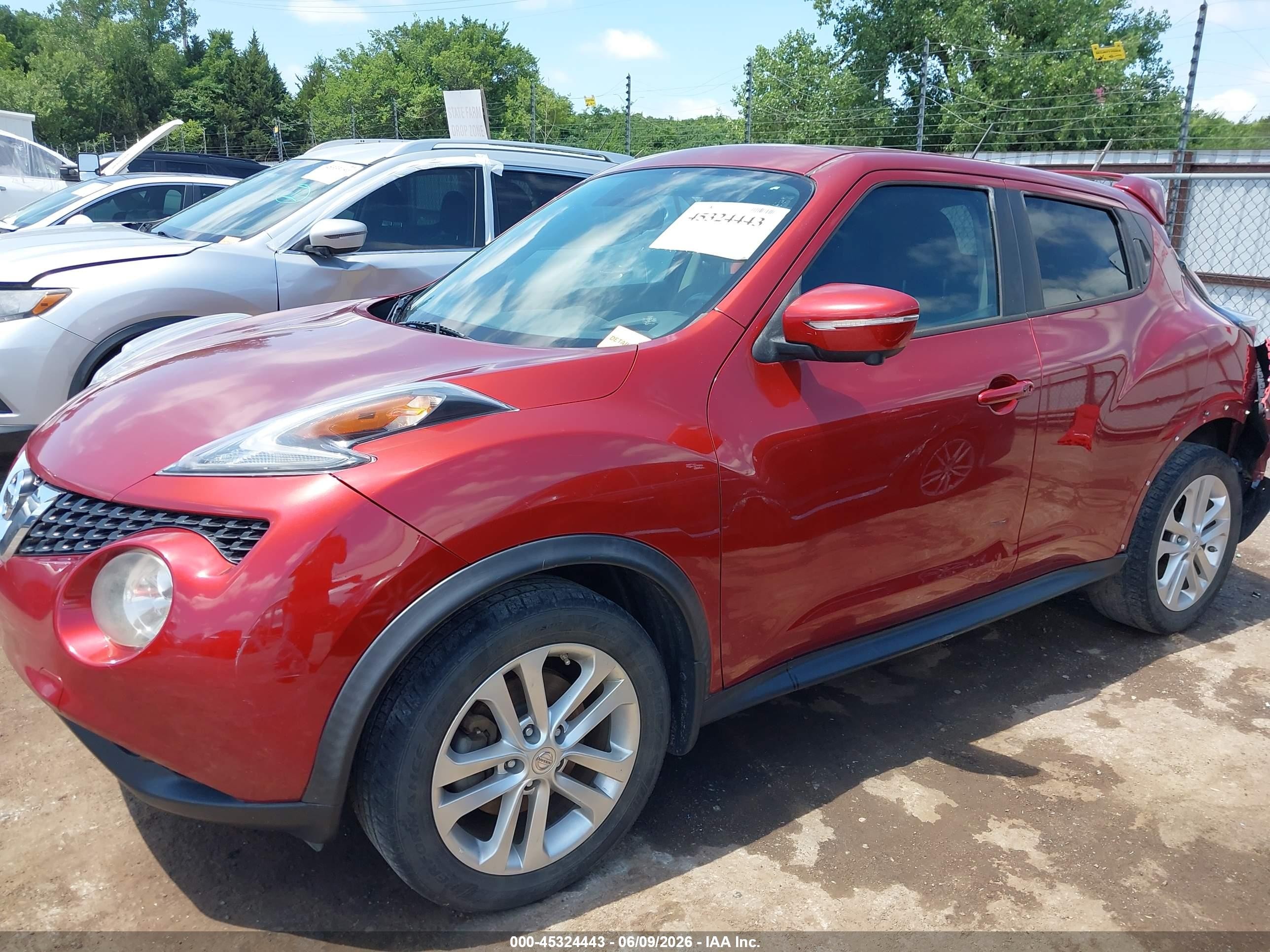 2015 Nissan Juke Sv Red vin: JN8AF5MR1FT510717