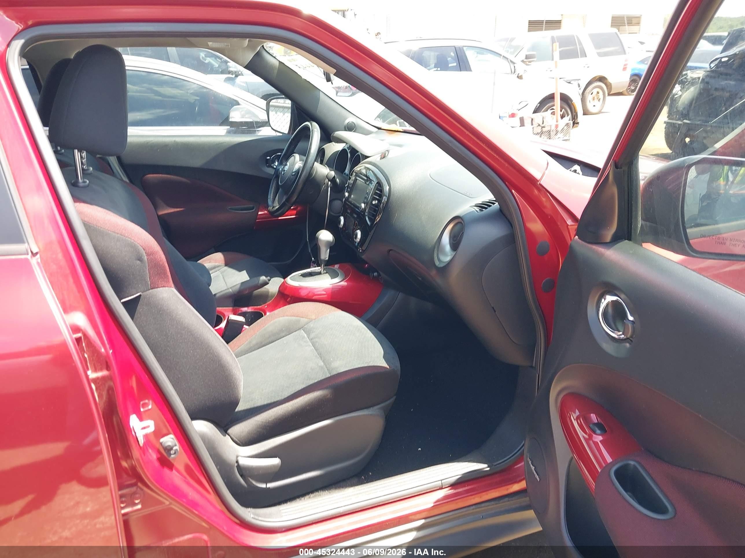 2015 Nissan Juke Sv Red vin: JN8AF5MR1FT510717