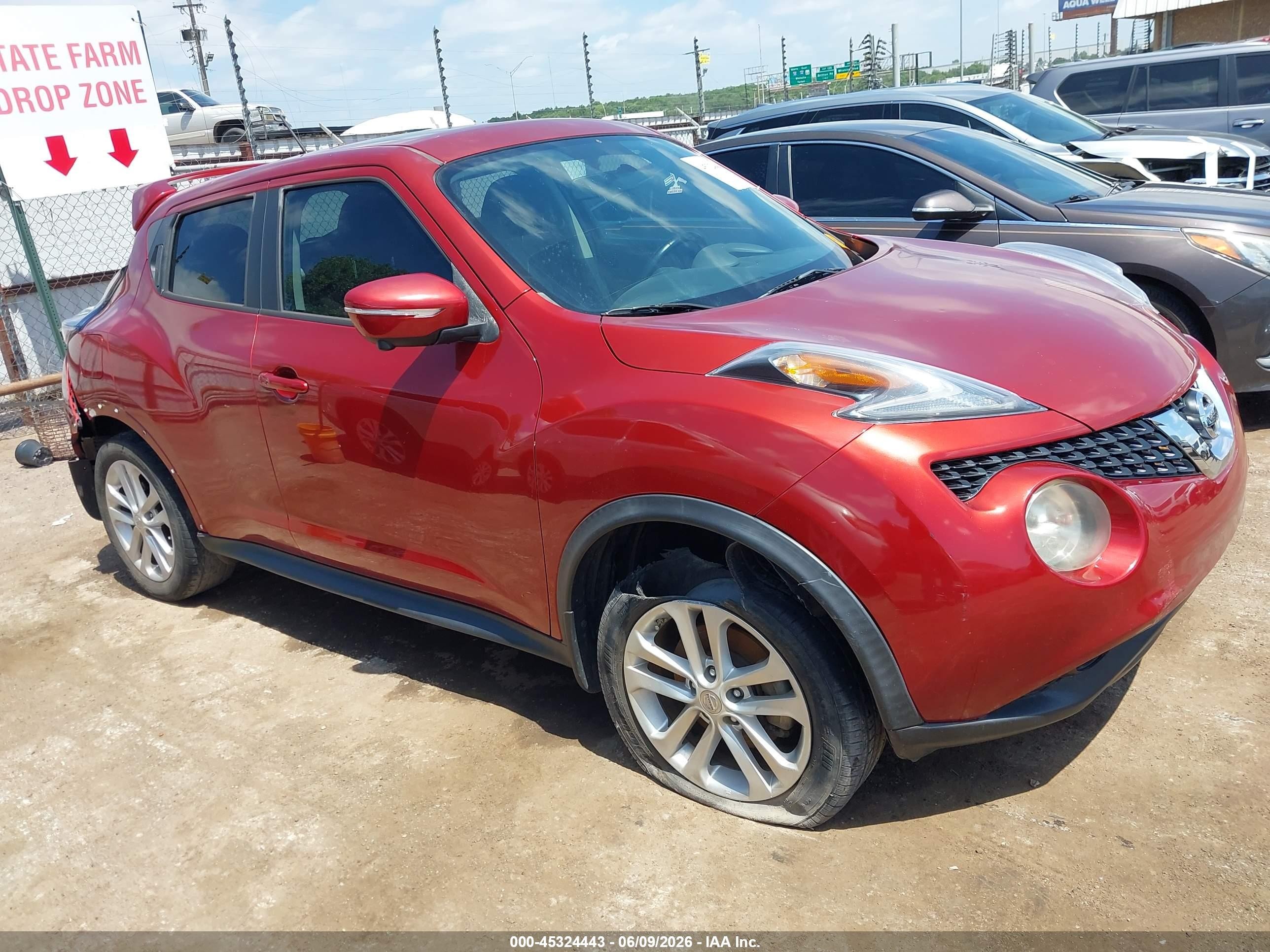 2015 Nissan Juke Sv Red vin: JN8AF5MR1FT510717