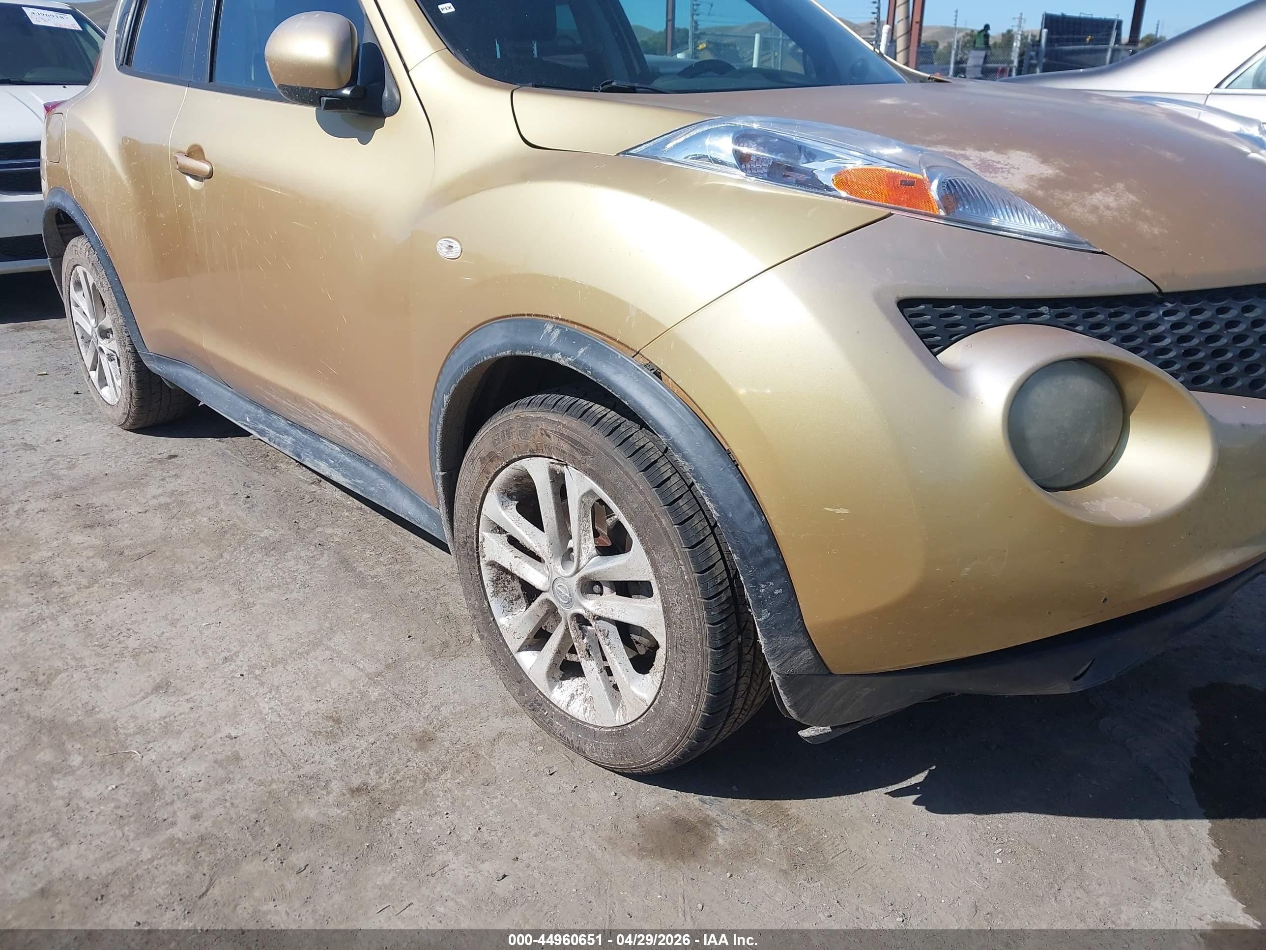 2013 Nissan Juke Sl Yellow vin: JN8AF5MR2DT208379