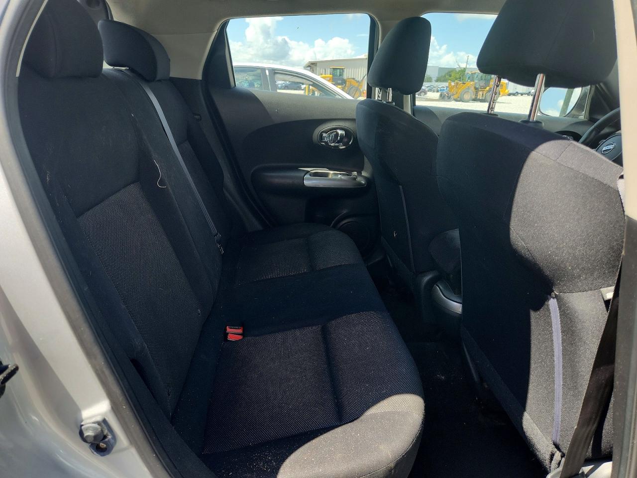 2013 Nissan Juke S Silver vin: JN8AF5MR2DT211413