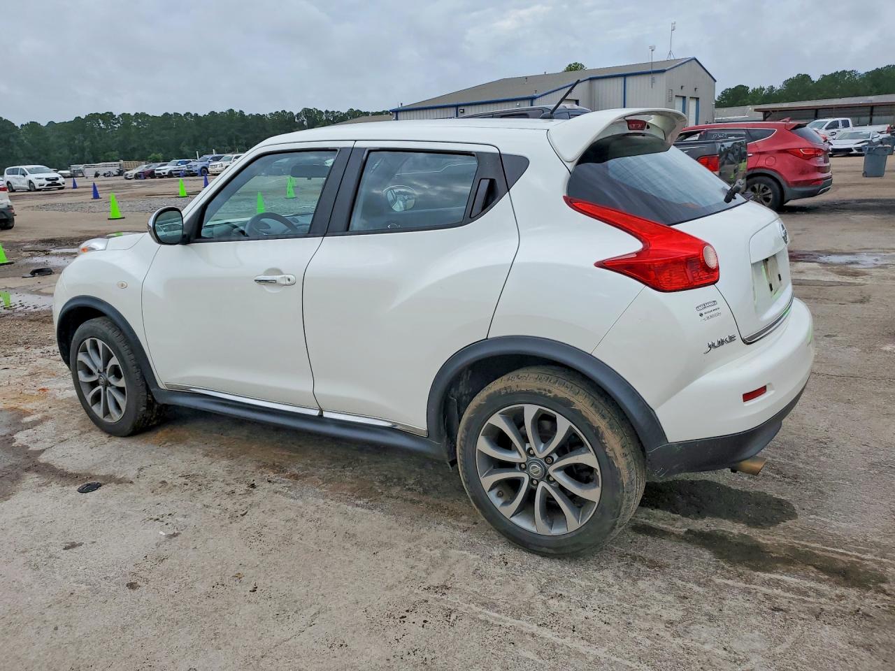 2013 Nissan Juke S Белый vin: JN8AF5MR2DT217731
