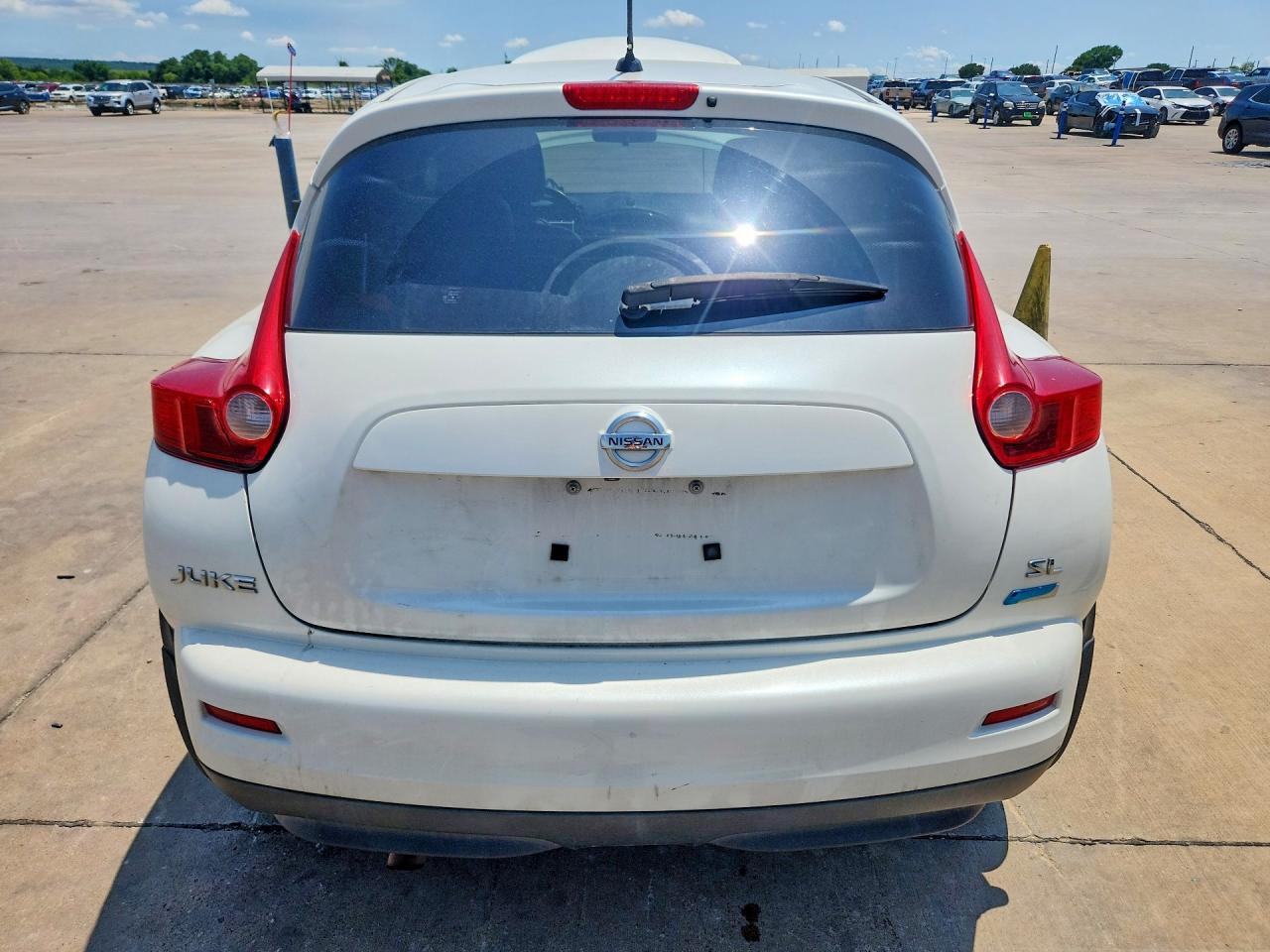 2013 Nissan Juke S White vin: JN8AF5MR2DT218703