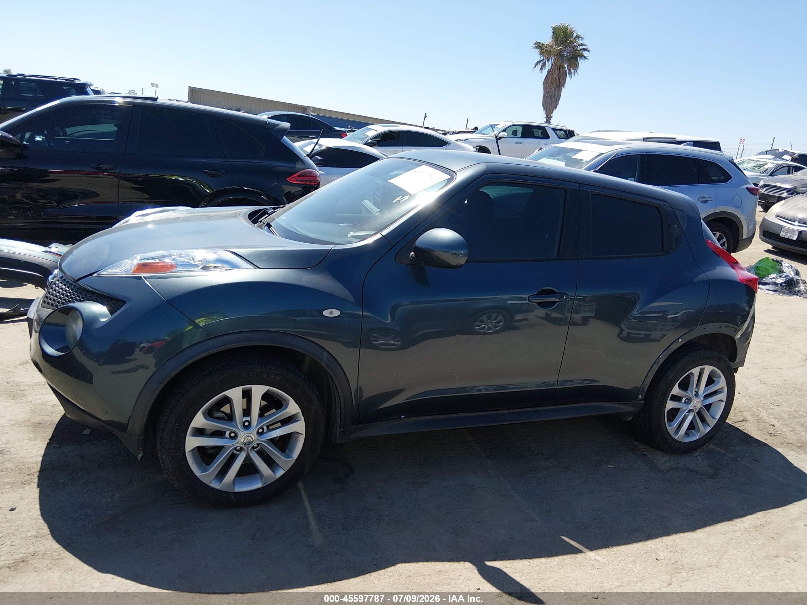 2013 Nissan Juke S Blue vin: JN8AF5MR2DT225232