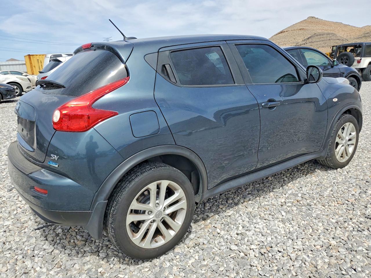 2014 Nissan Juke Sv Gray vin: JN8AF5MR2ET352371