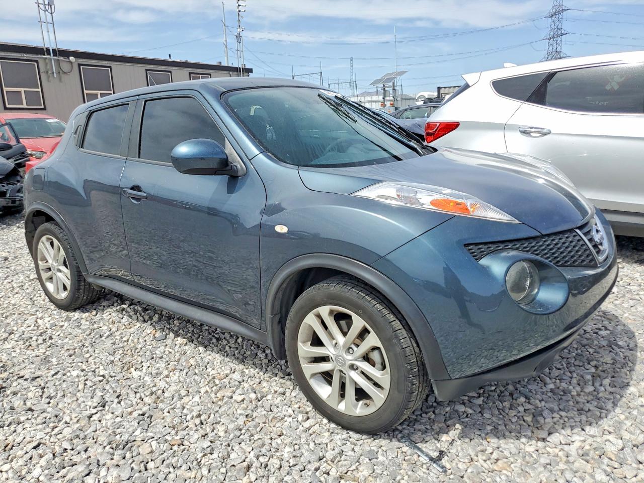 2014 Nissan Juke Sv Gray vin: JN8AF5MR2ET352371