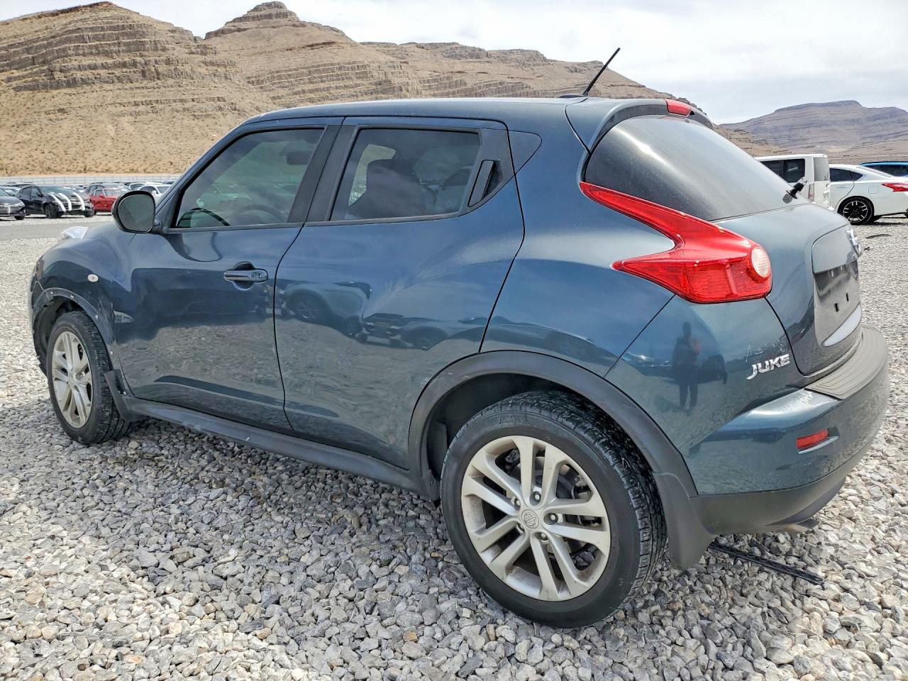 2014 Nissan Juke Sv Gray vin: JN8AF5MR2ET352371