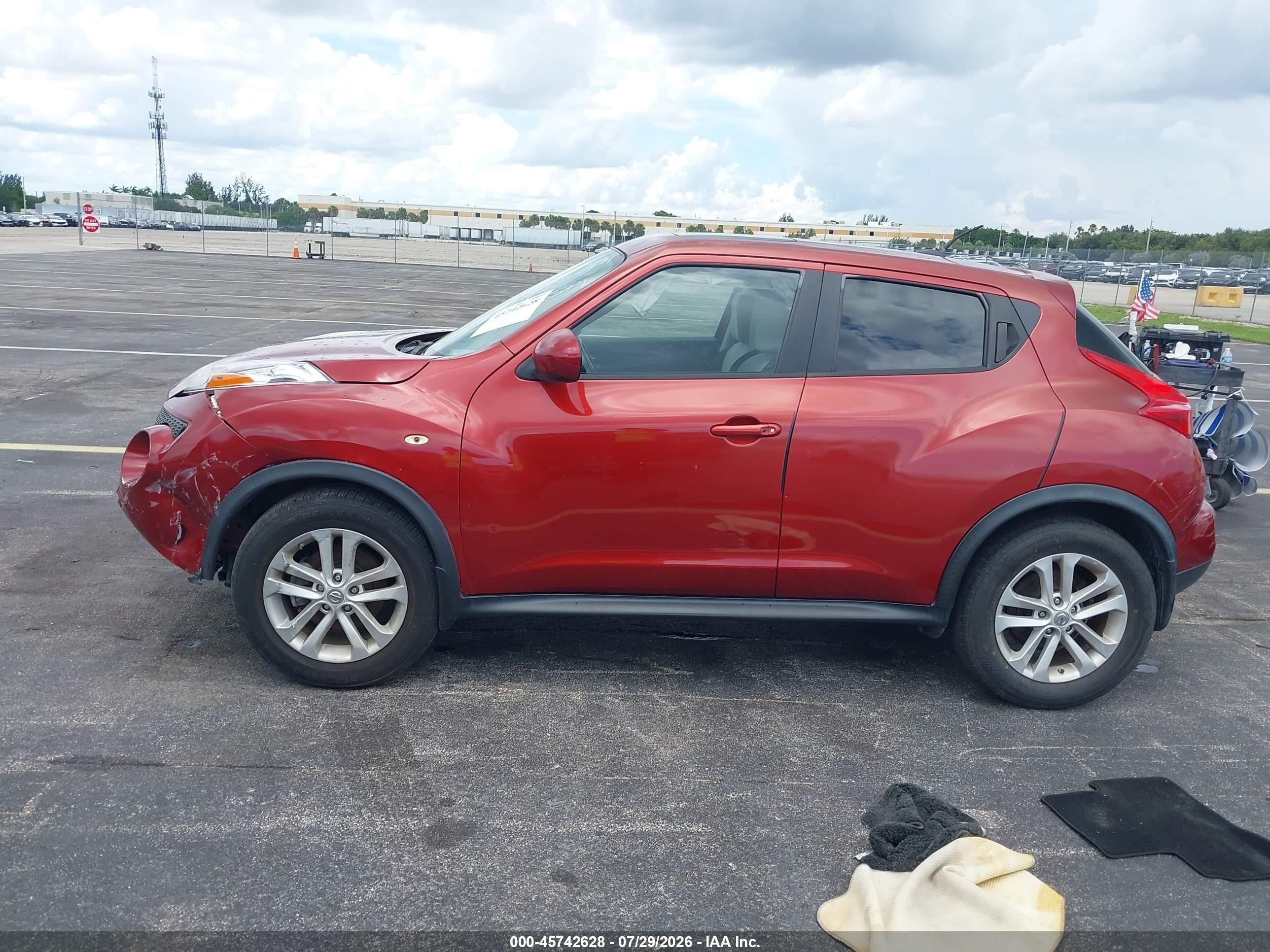 2014 Nissan Juke Sv Красный vin: JN8AF5MR2ET353374