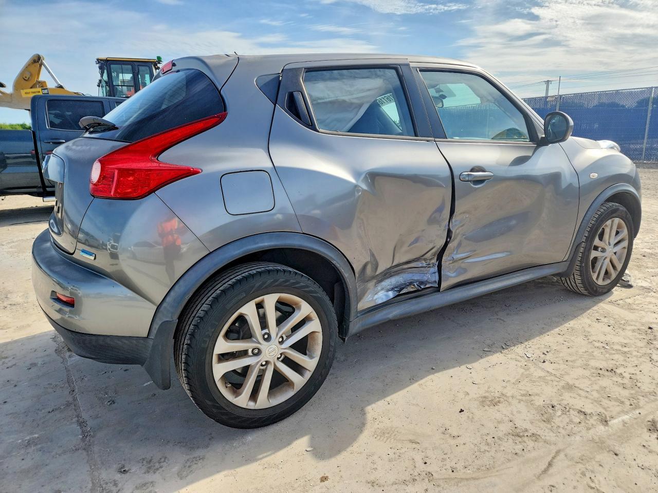2014 Nissan Juke S Gray vin: JN8AF5MR2ET362186