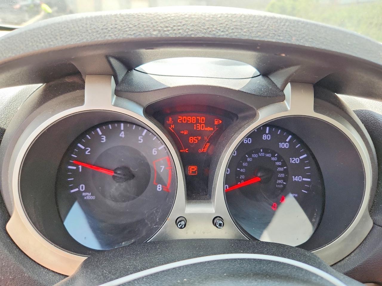2015 Nissan Juke Sv White vin: JN8AF5MR2FT502044