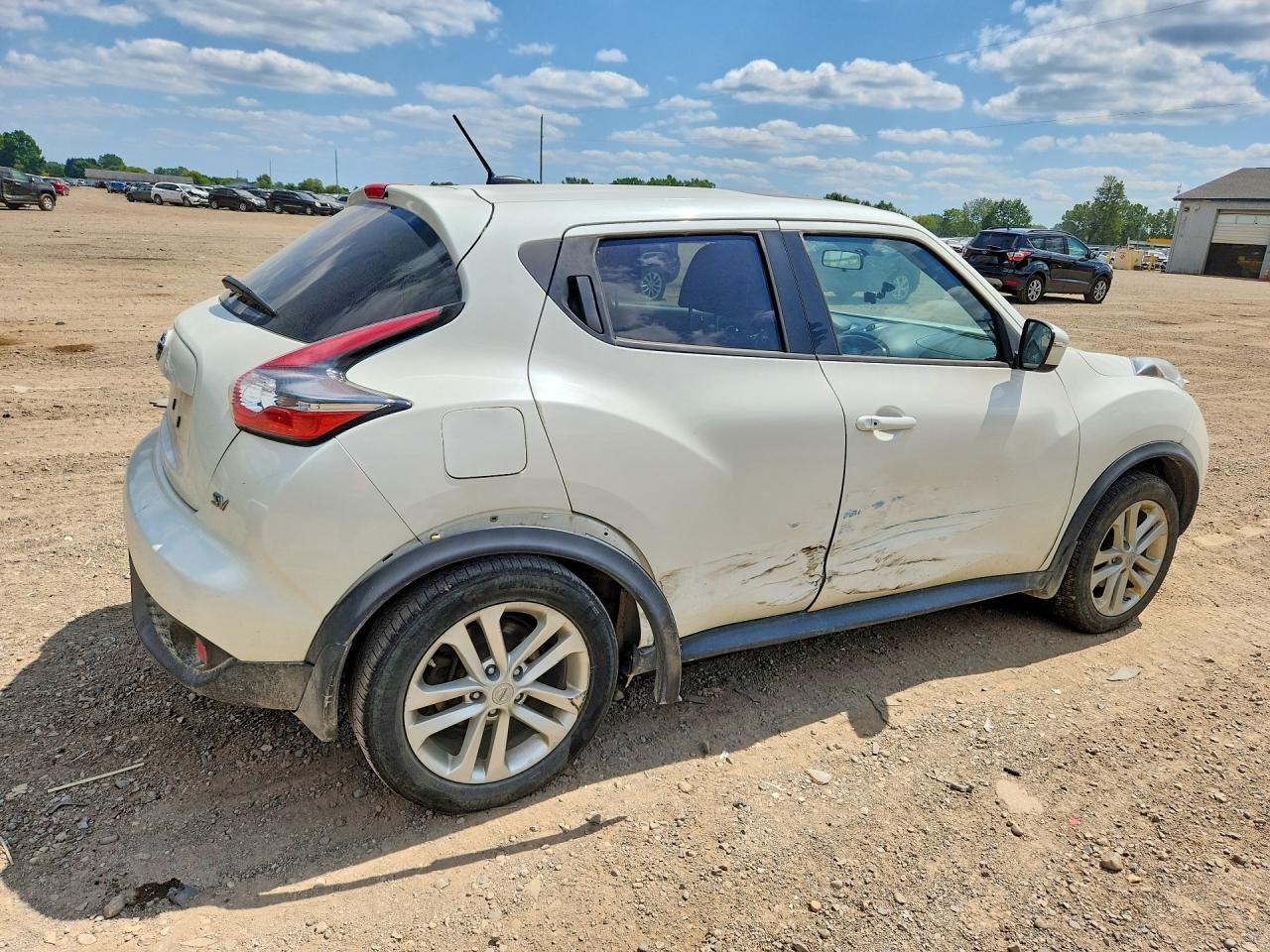 2015 Nissan Juke Sv White vin: JN8AF5MR2FT502044