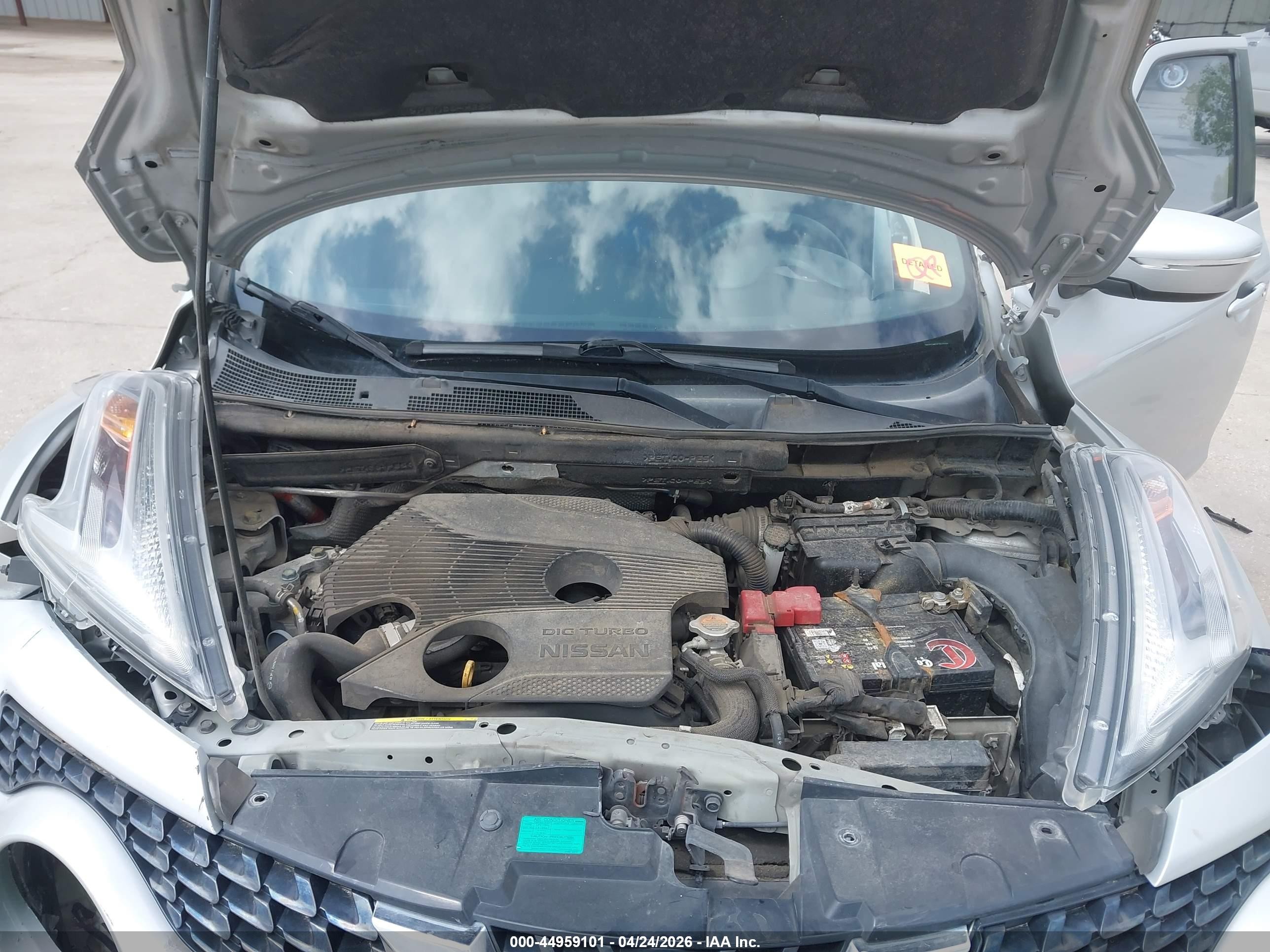 2015 Nissan Juke S Silver vin: JN8AF5MR2FT512184