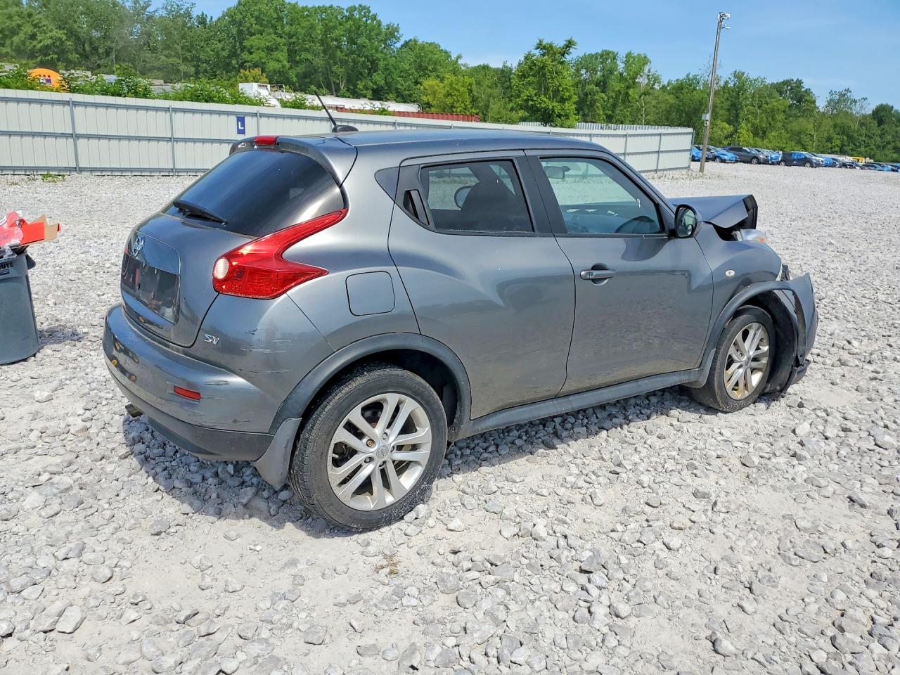 2011 Nissan Juke S Серый vin: JN8AF5MR3BT002985