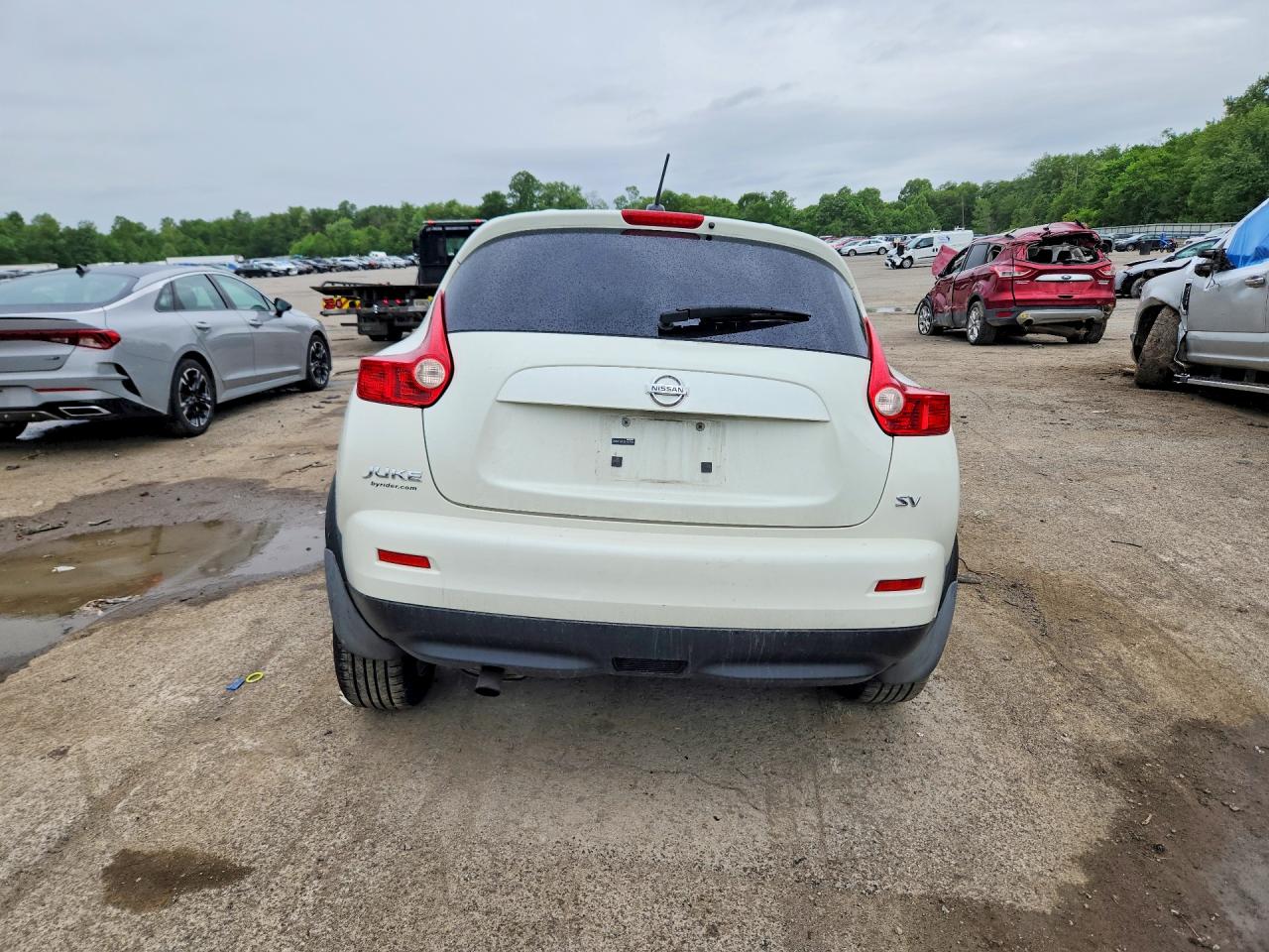 2011 Nissan Juke S Белый vin: JN8AF5MR3BT012755