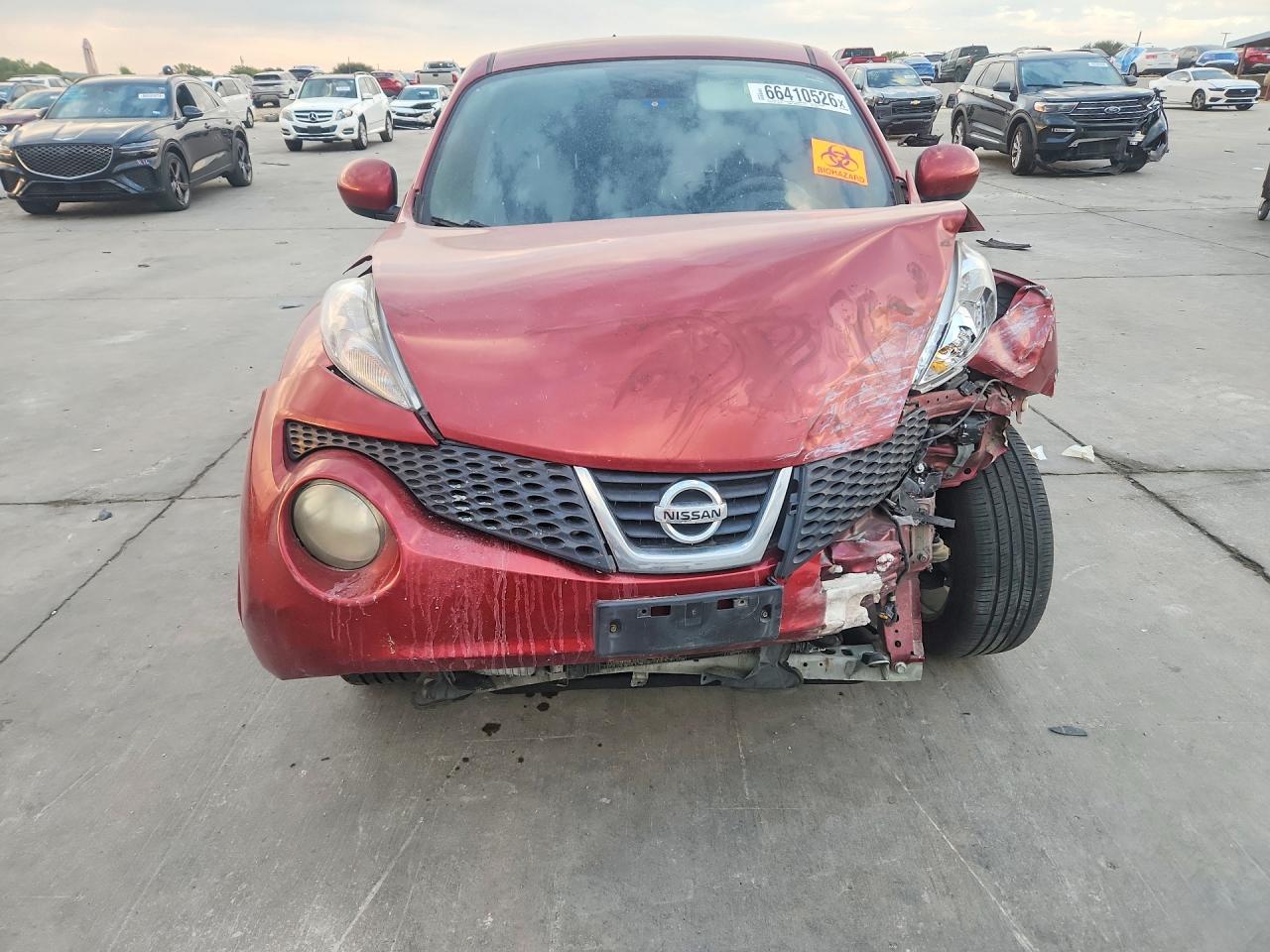 2012 Nissan Juke S Red vin: JN8AF5MR3CT100206
