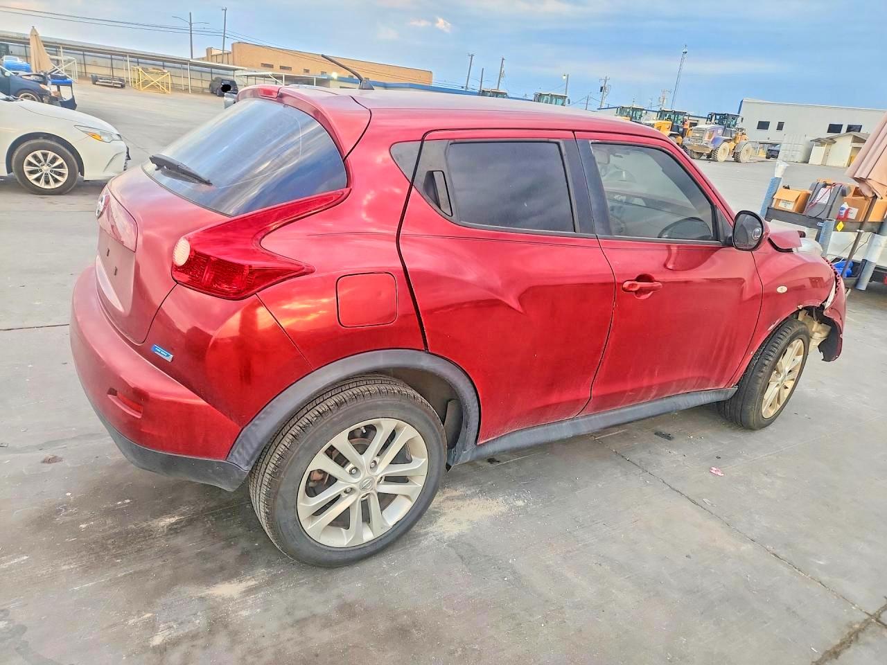 2012 Nissan Juke S Red vin: JN8AF5MR3CT100206