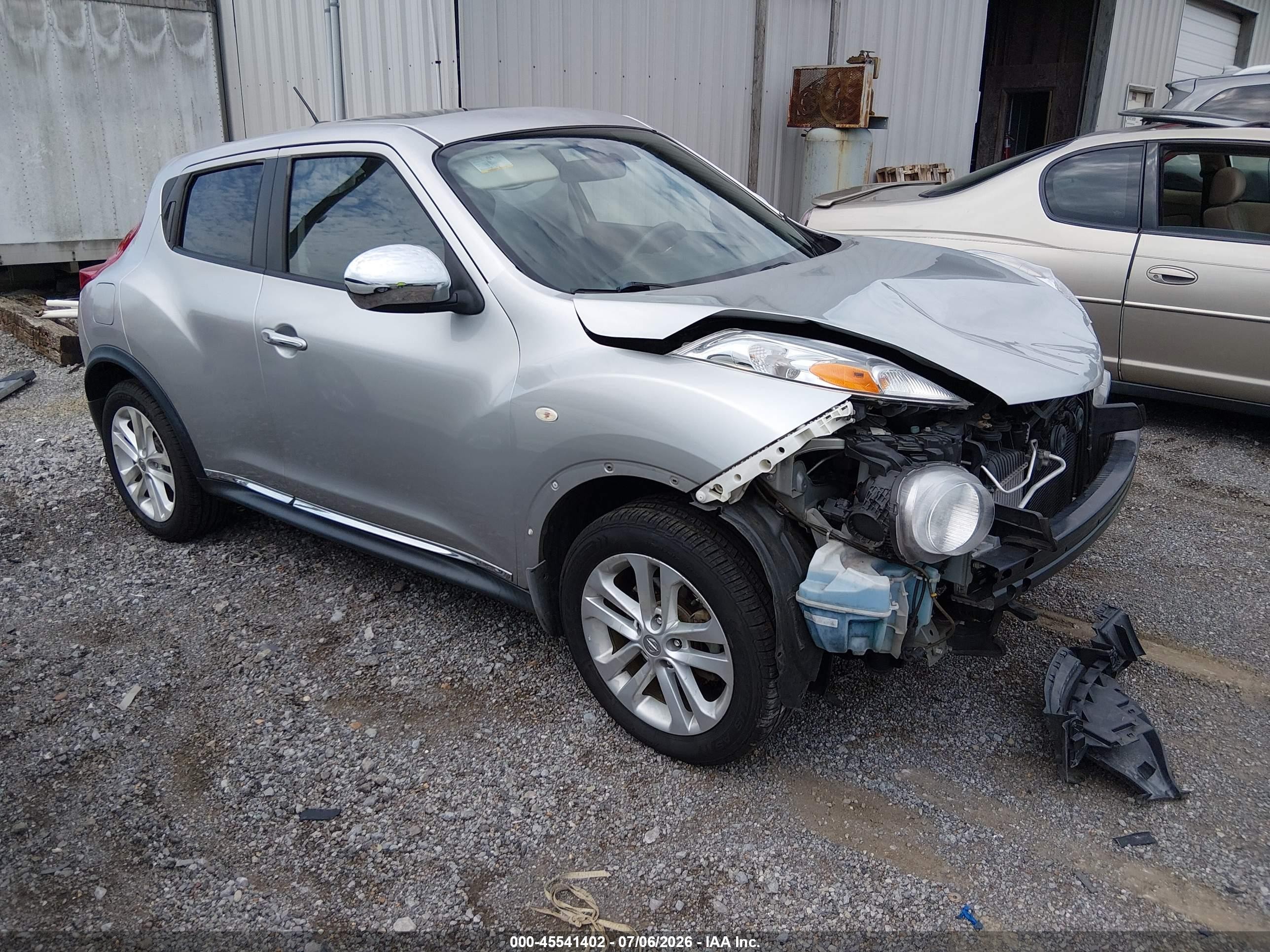 2012 Nissan Juke Sv Silver vin: JN8AF5MR3CT111626