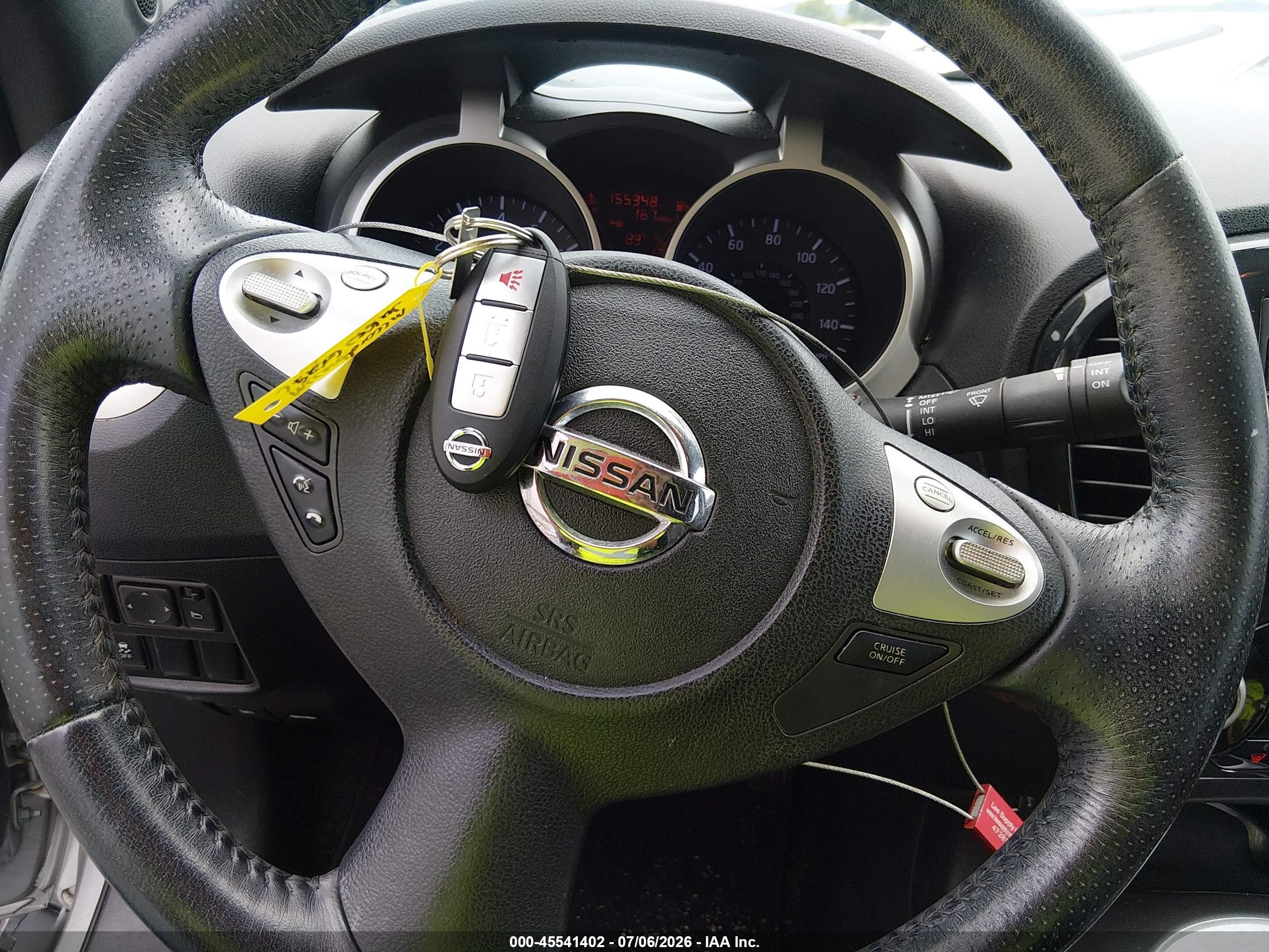 2012 Nissan Juke Sv Silver vin: JN8AF5MR3CT111626