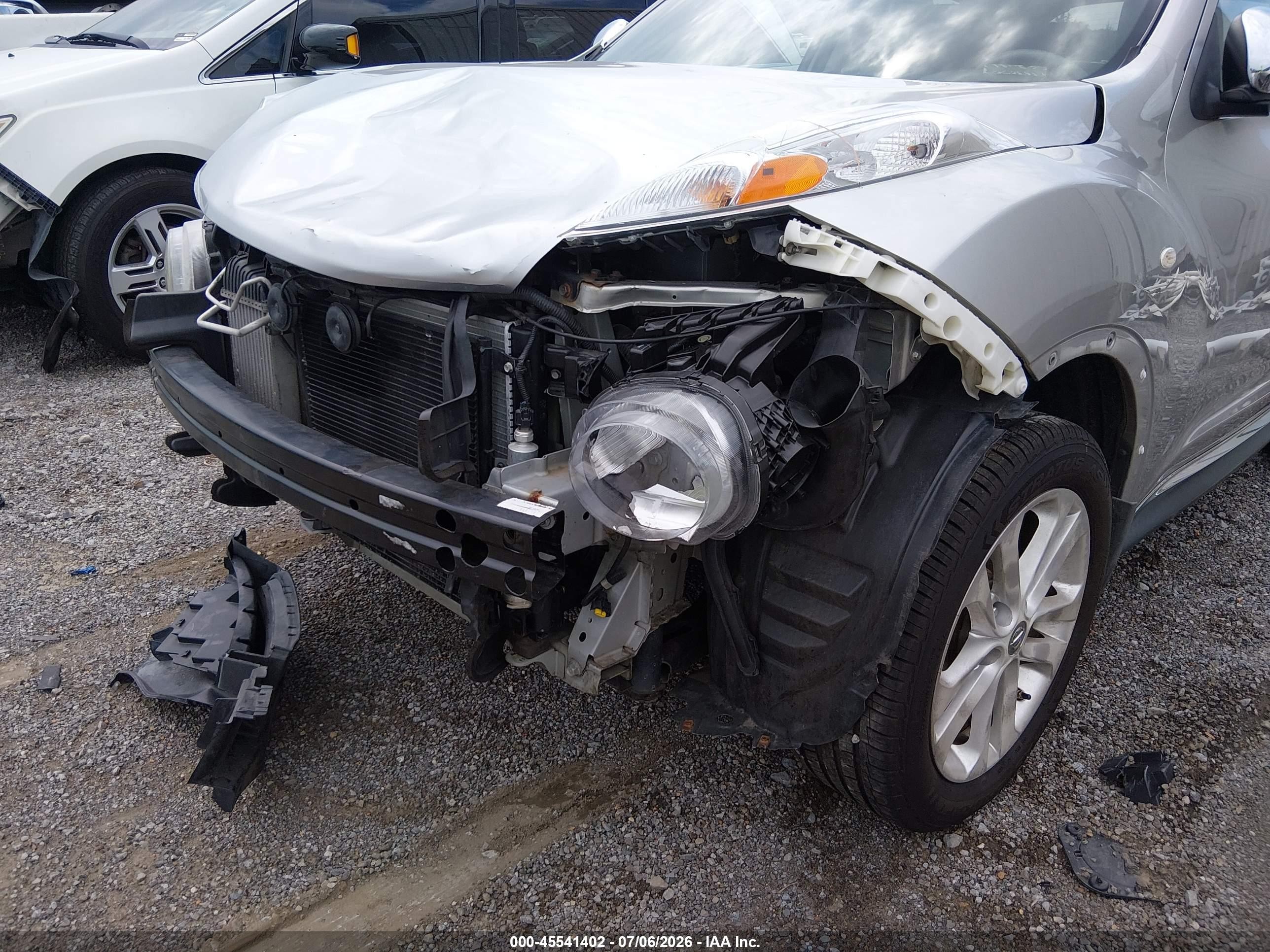 2012 Nissan Juke Sv Silver vin: JN8AF5MR3CT111626