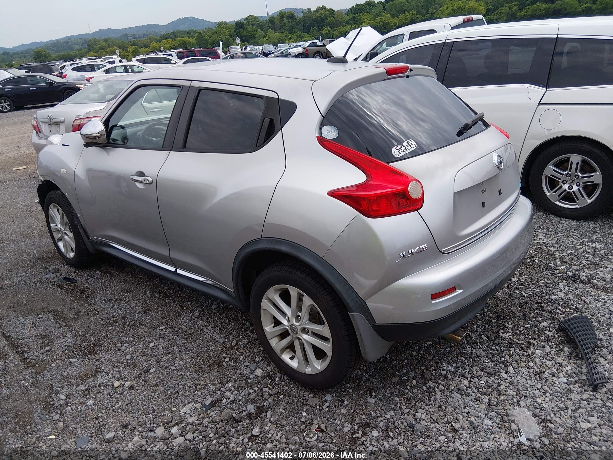 2012 Nissan Juke Sv Silver vin: JN8AF5MR3CT111626