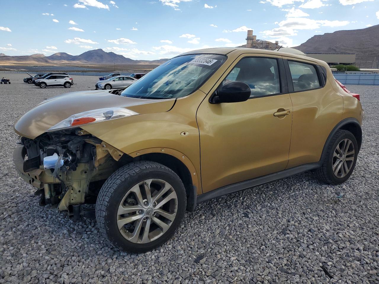 2013 Nissan Juke S Gold vin: JN8AF5MR3DT200839