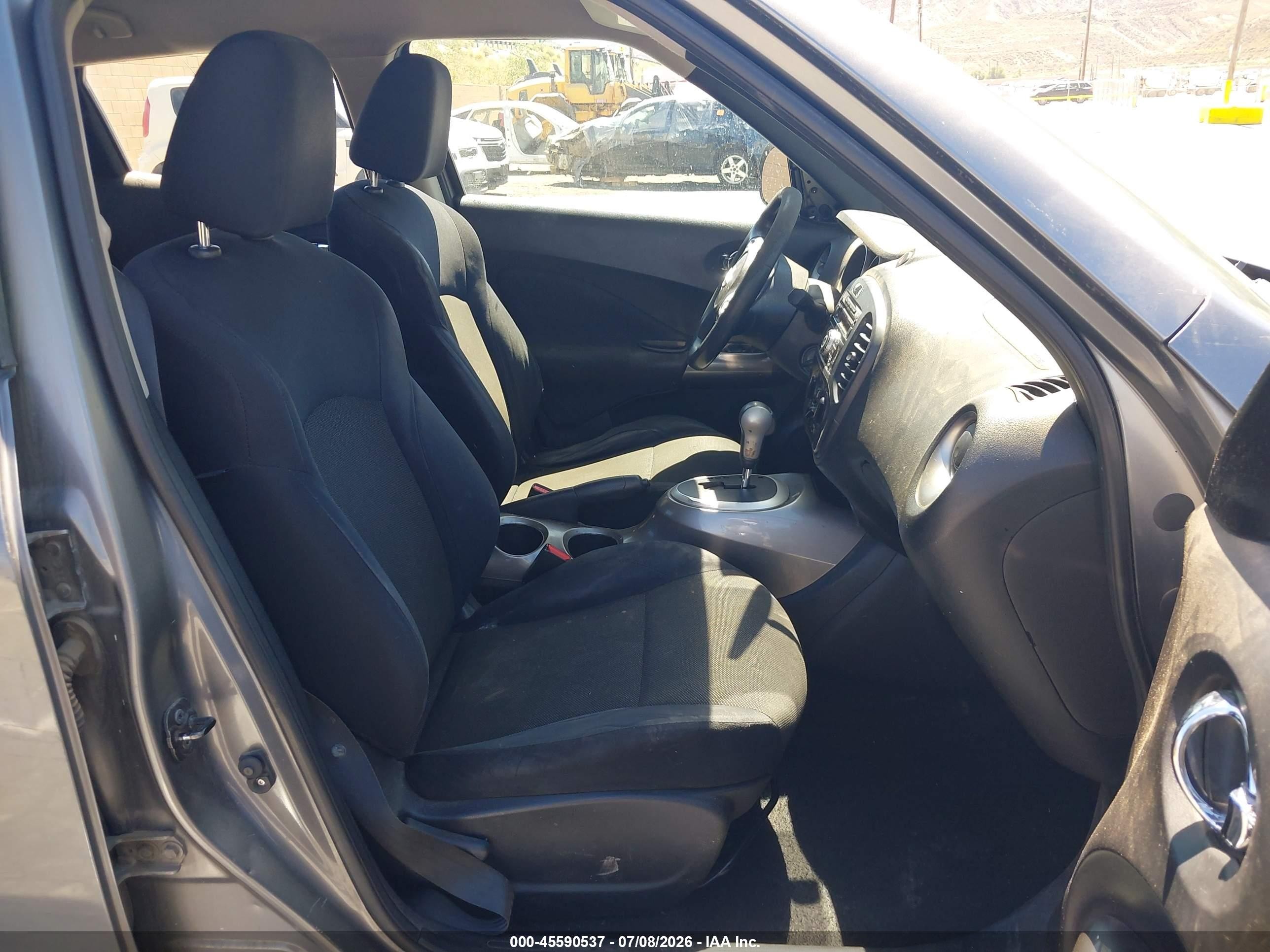 2013 Nissan Juke S Серый vin: JN8AF5MR3DT213302